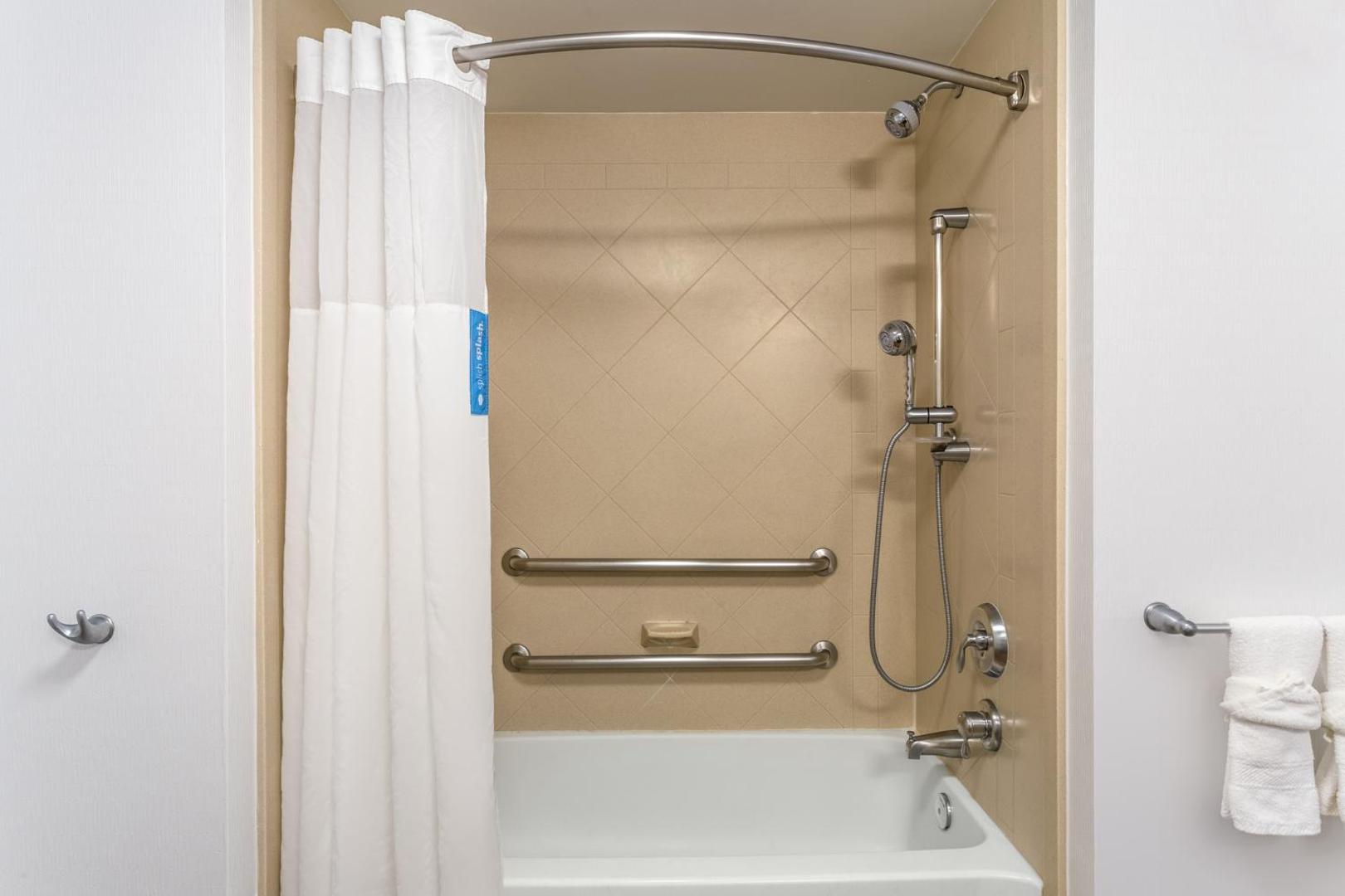 Hampton Inn Suites Chicago Libertyville