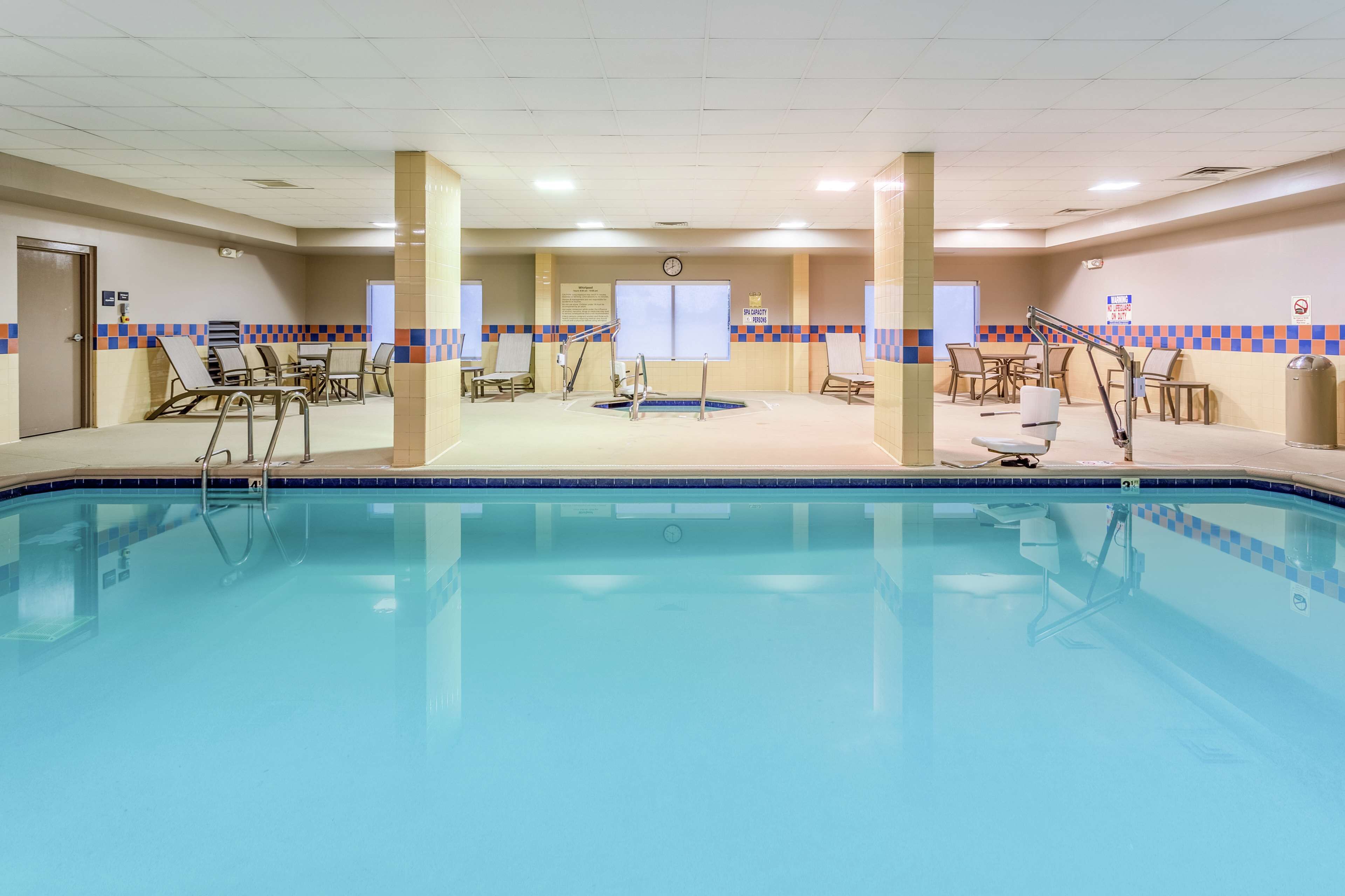 Hampton Inn Suites Chicago Libertyville
