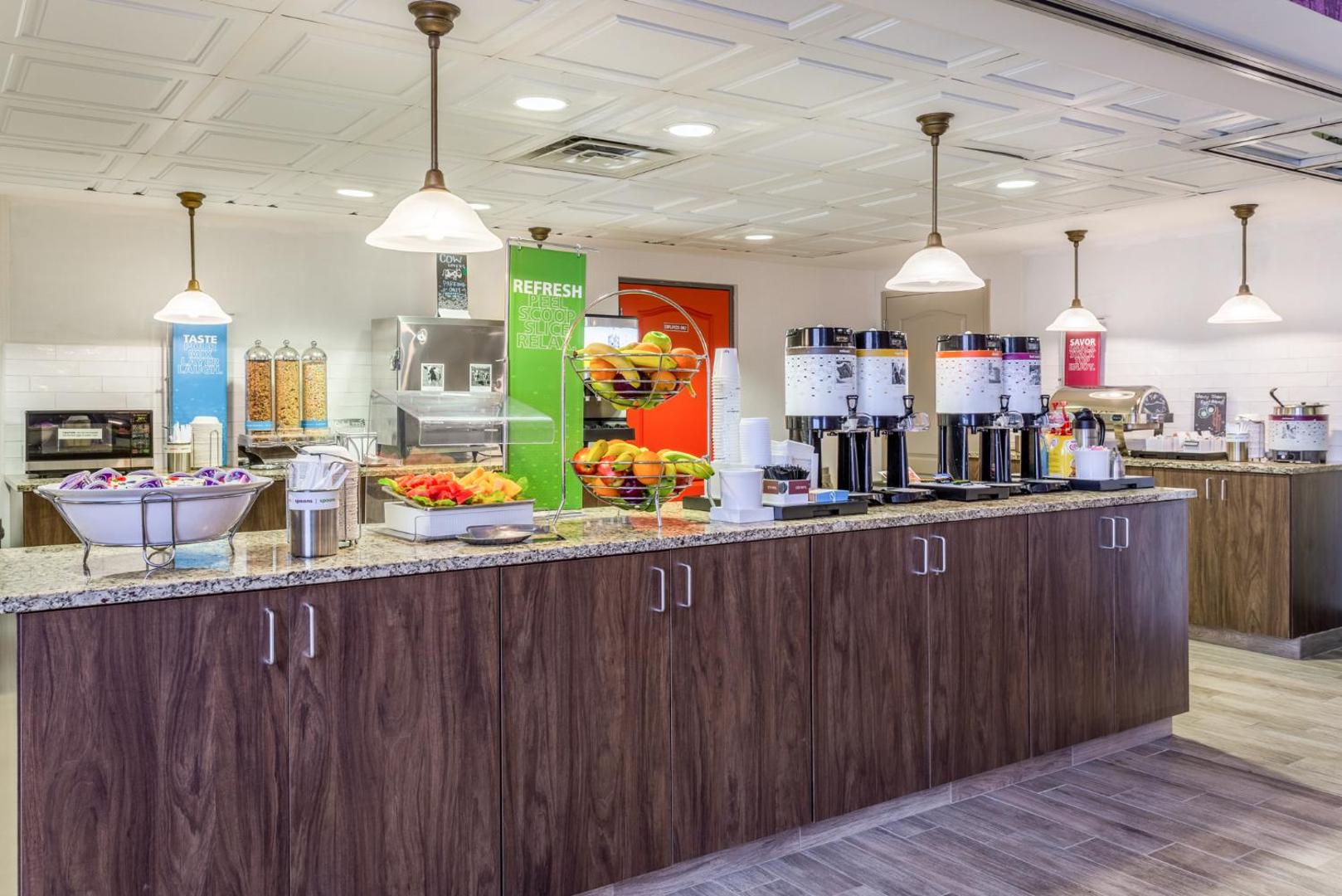 Hampton Inn Suites Chicago Libertyville
