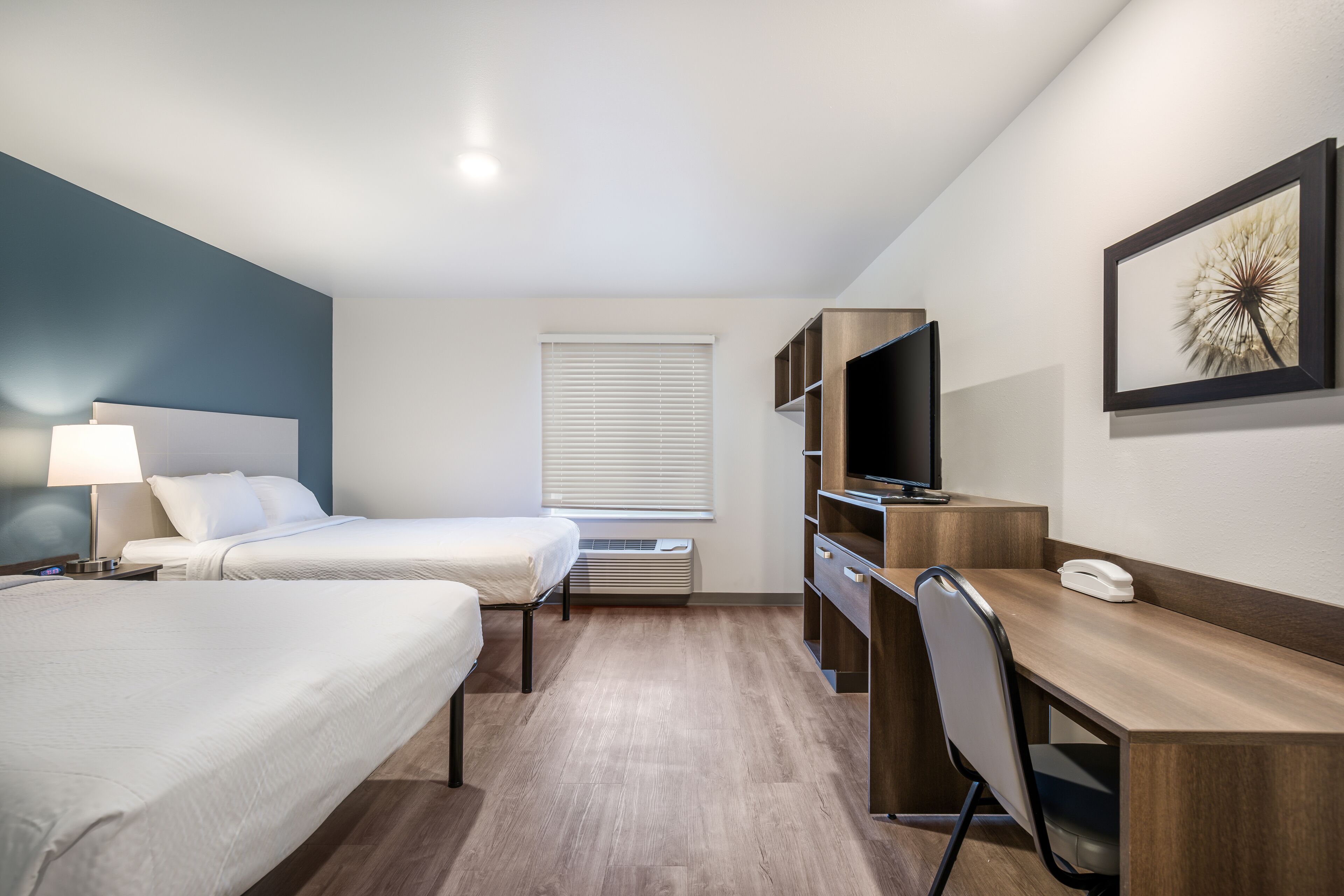 Wood Spring Suites Libertyville