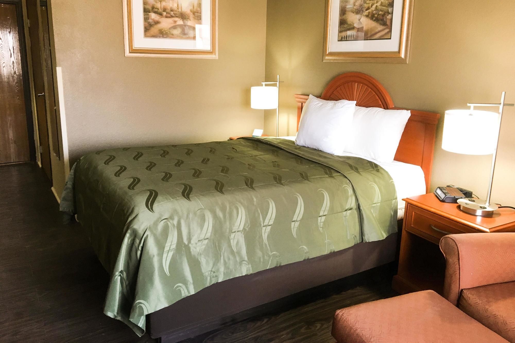 Quality Inn & Suites