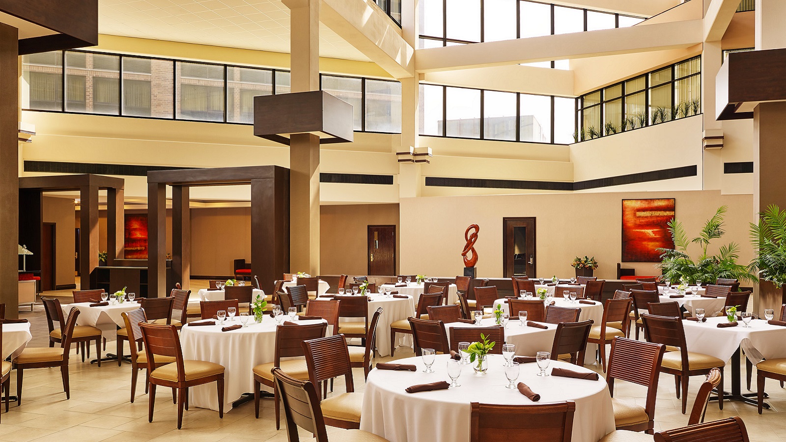 Sheraton Lisle Naperville Hotel