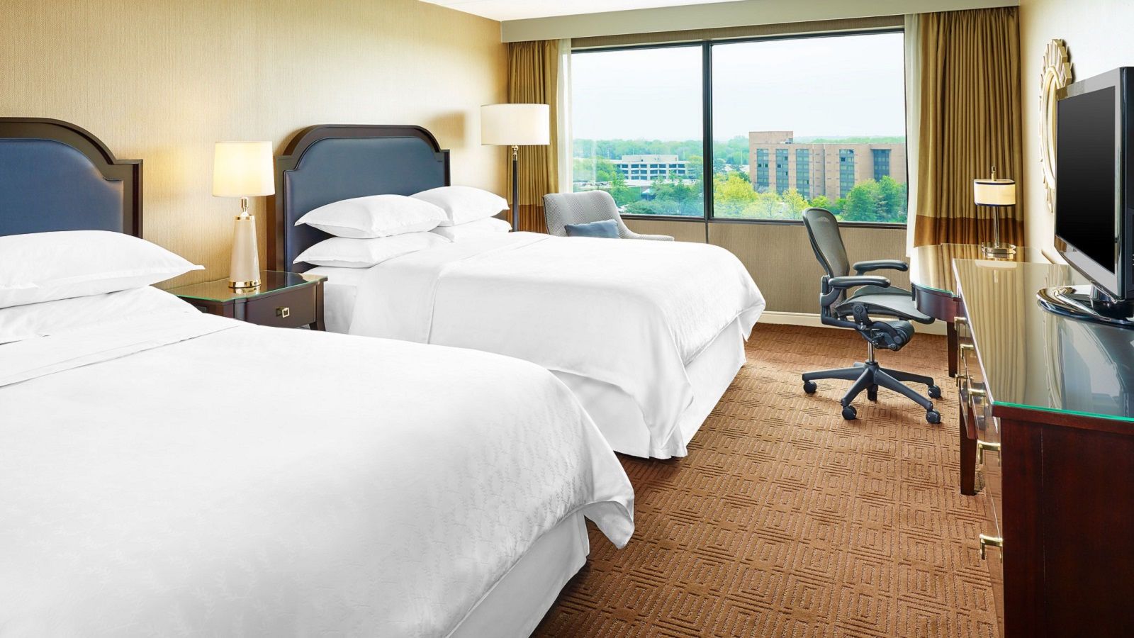 Sheraton Lisle Naperville Hotel