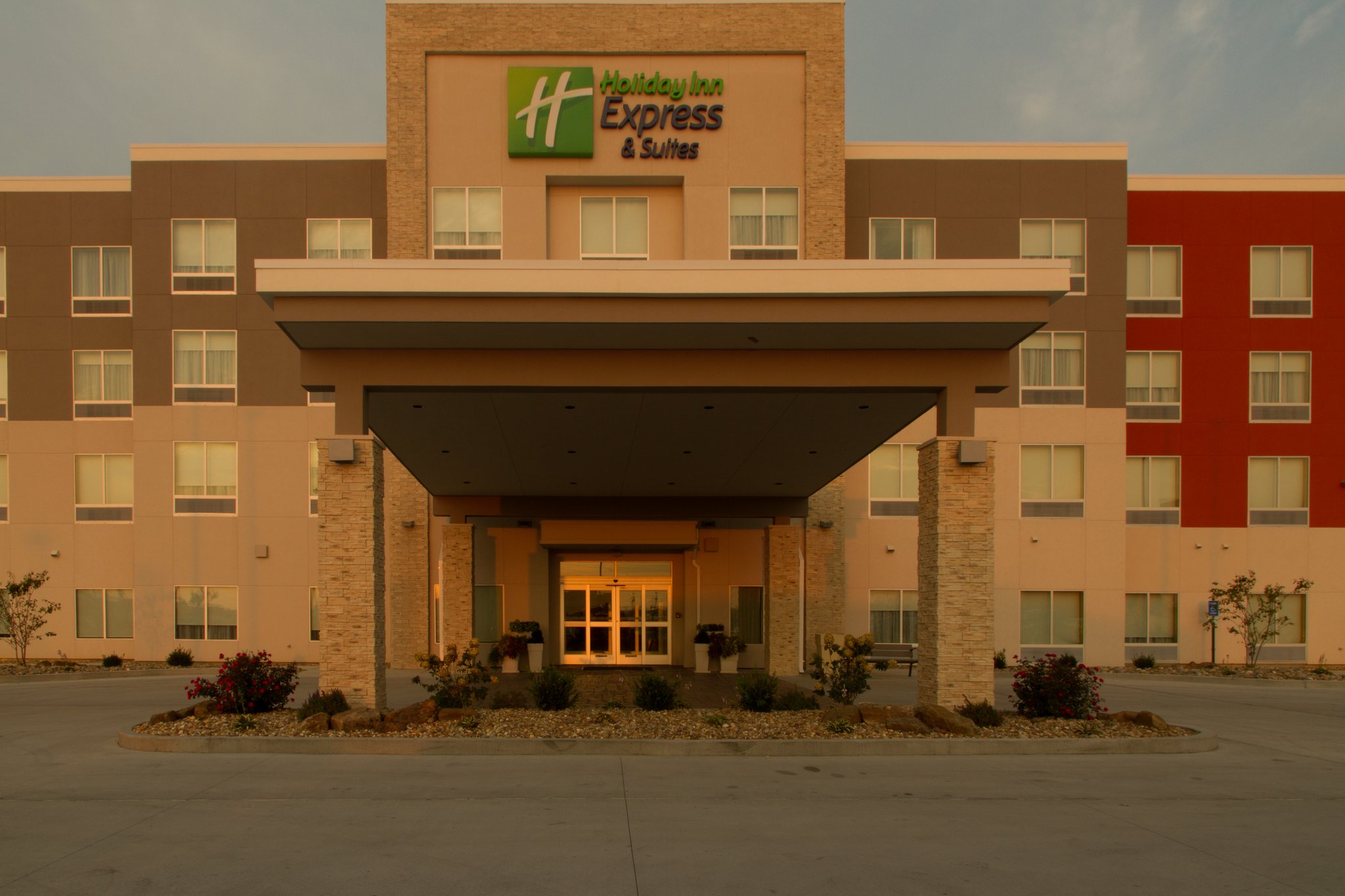 Holiday Inn Express & Suites Litchfield West