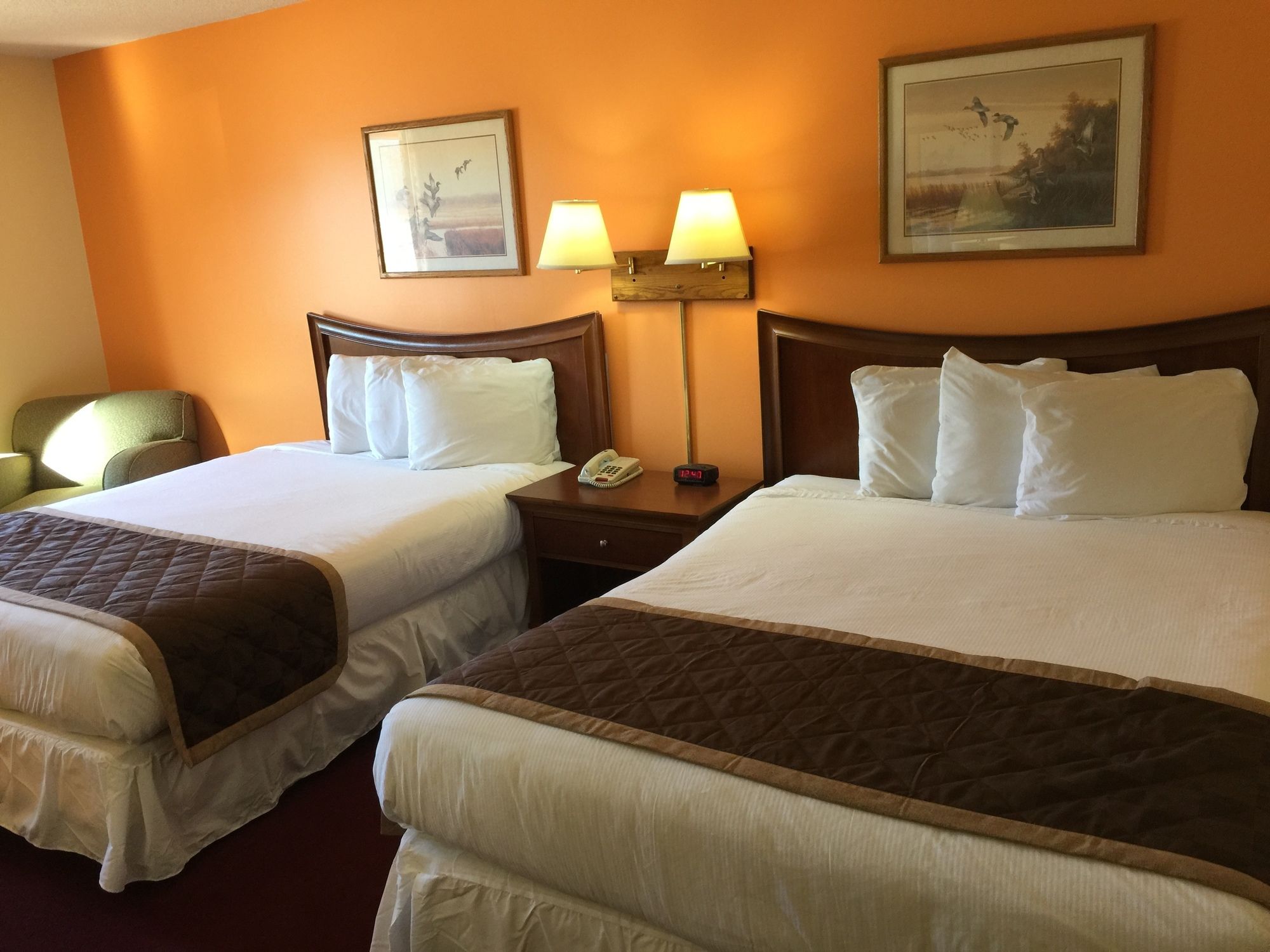 Laketree Inn And Suites Marion