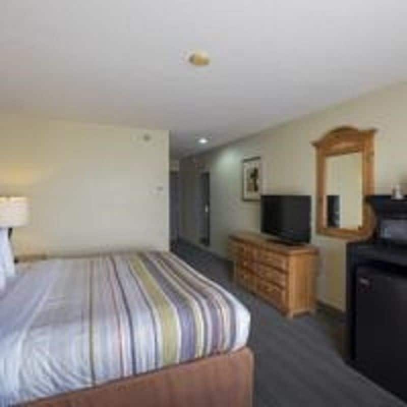 Holiday Inn Express & Suites Chicago - Matteson