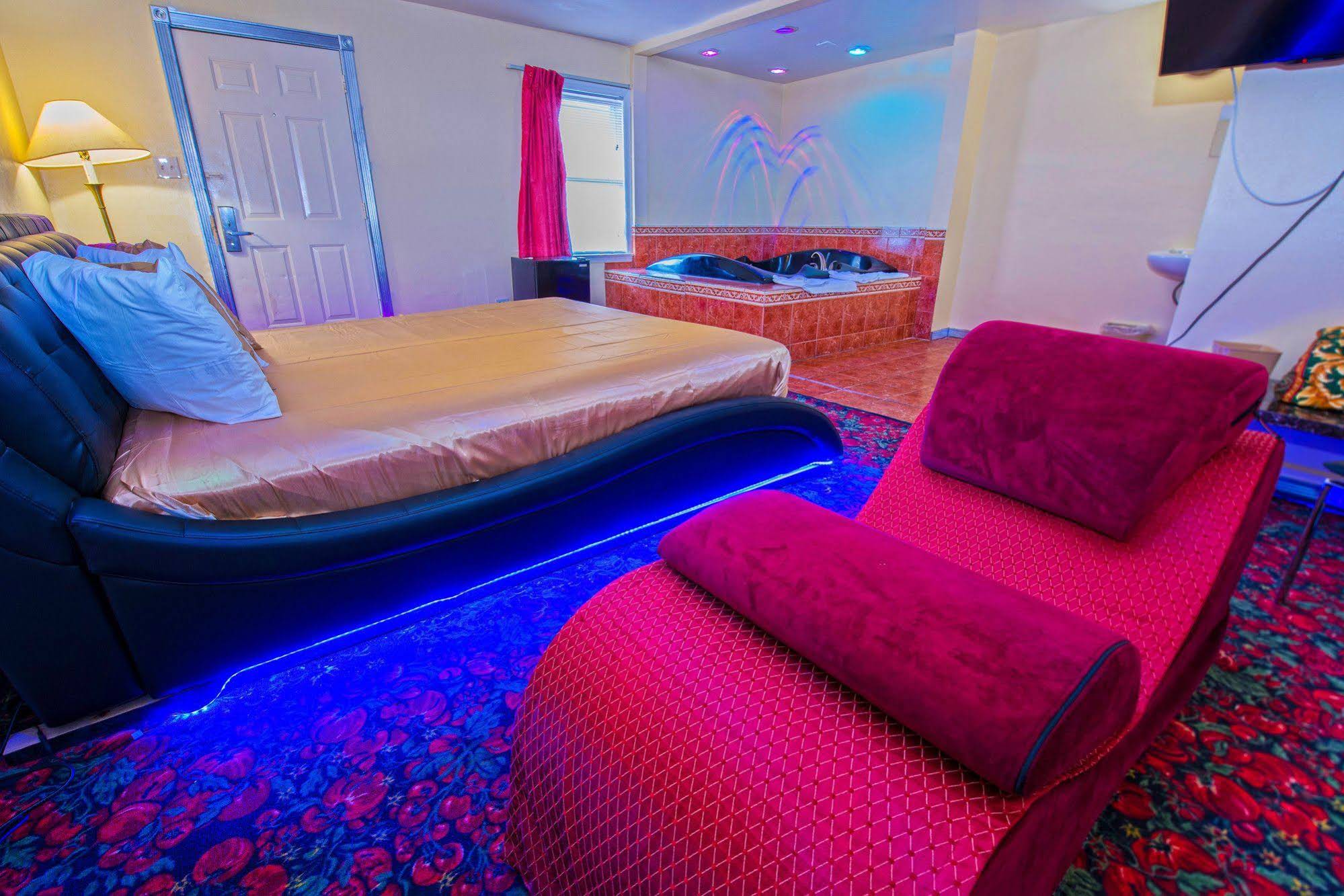 Presidential Inn & Suites