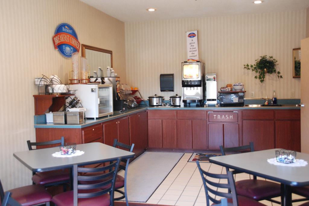 Clarion Pointe Mattoon Near University