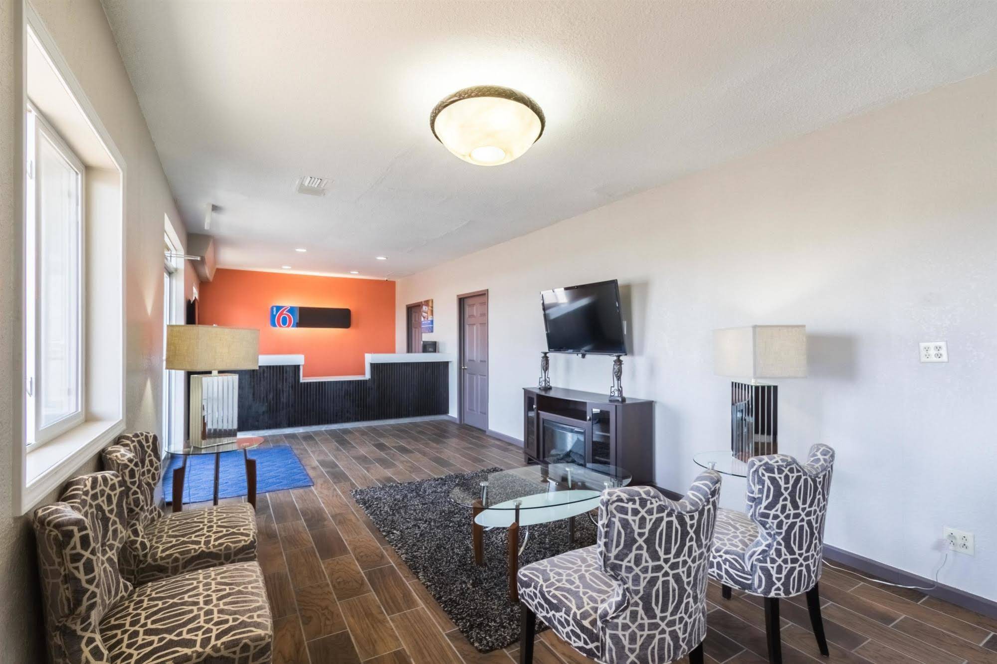 Motel 6 Mattoon Il