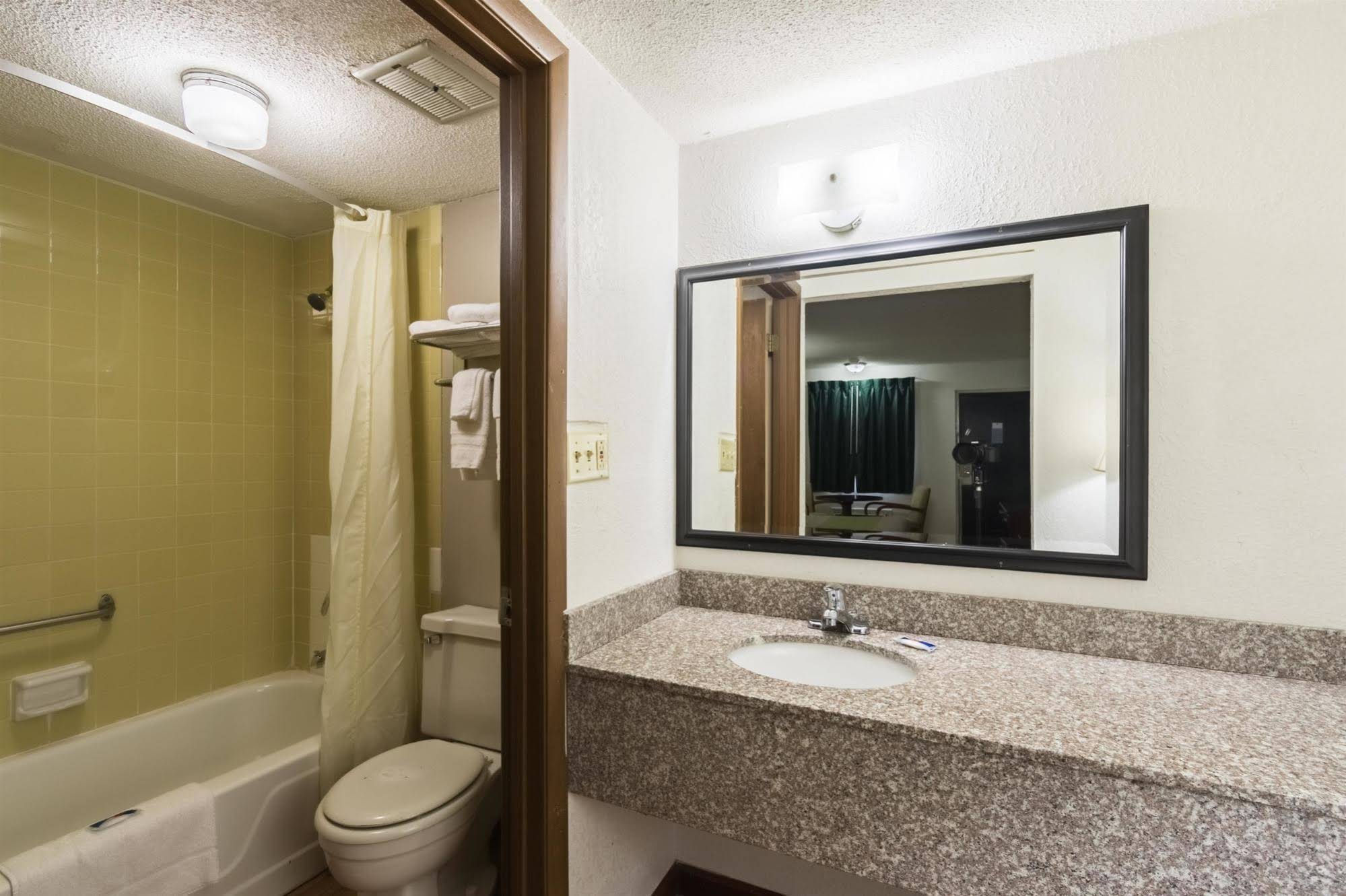 Motel 6 Mattoon Il