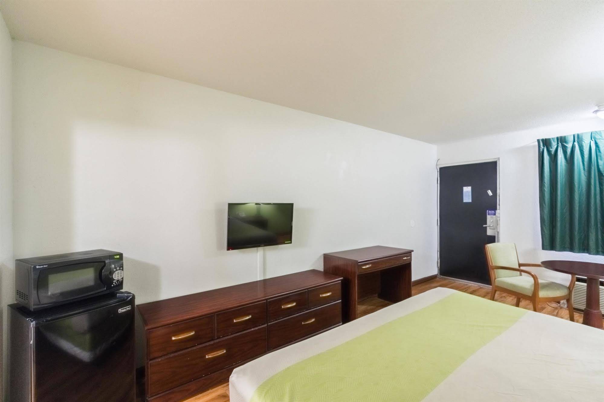 Motel 6 Mattoon Il