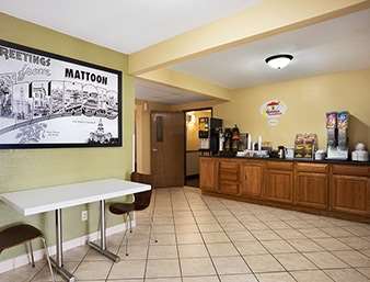 Super 8 by Wyndham Mattoon