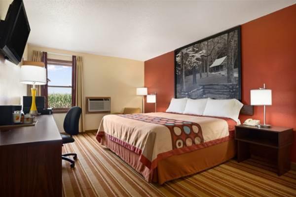 Super 8 by Wyndham Mattoon