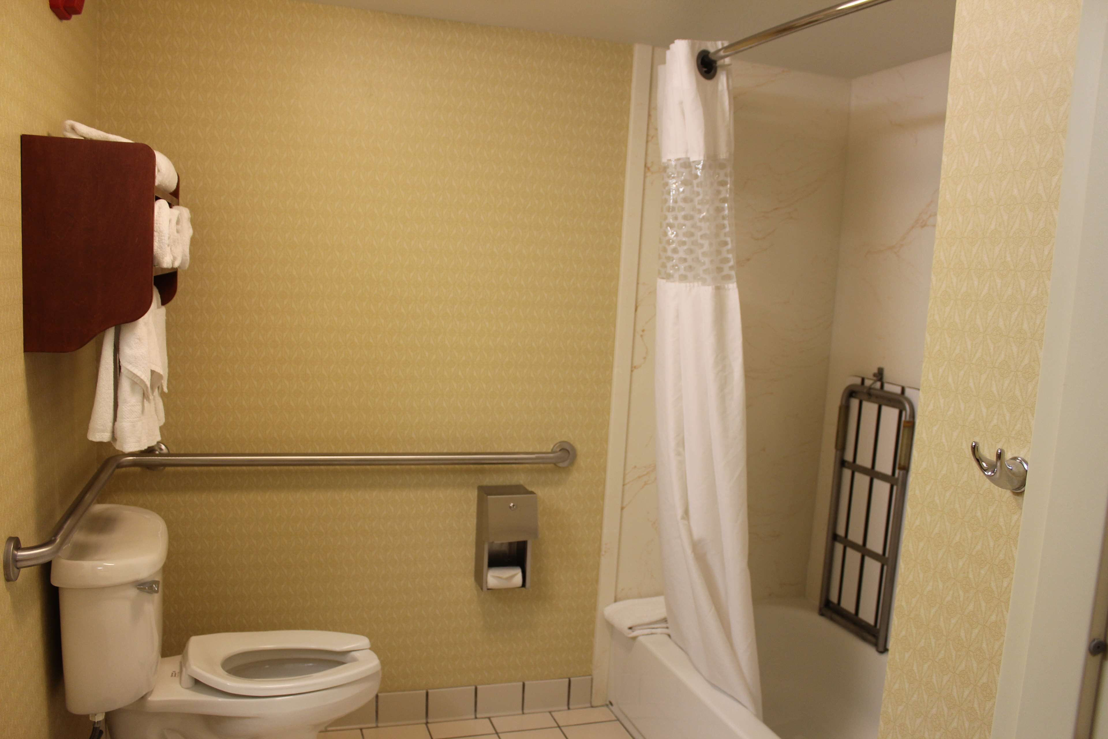 Hampton Inn McHenry