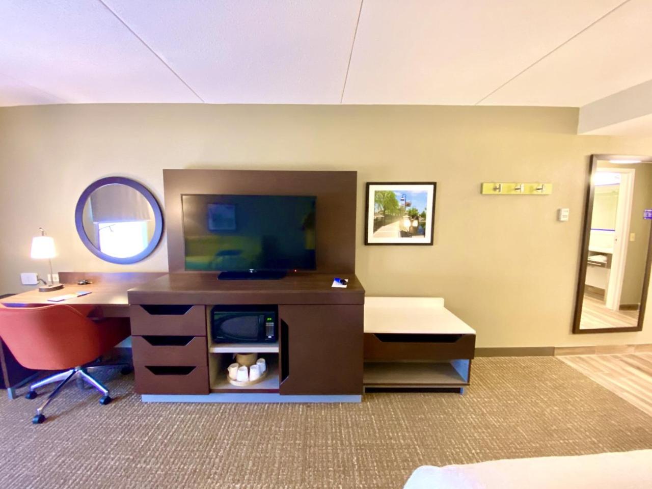 Hampton Inn McHenry