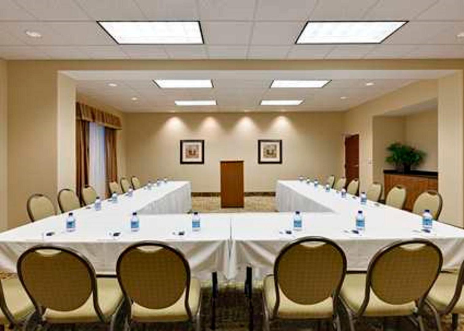 Hampton Inn McHenry