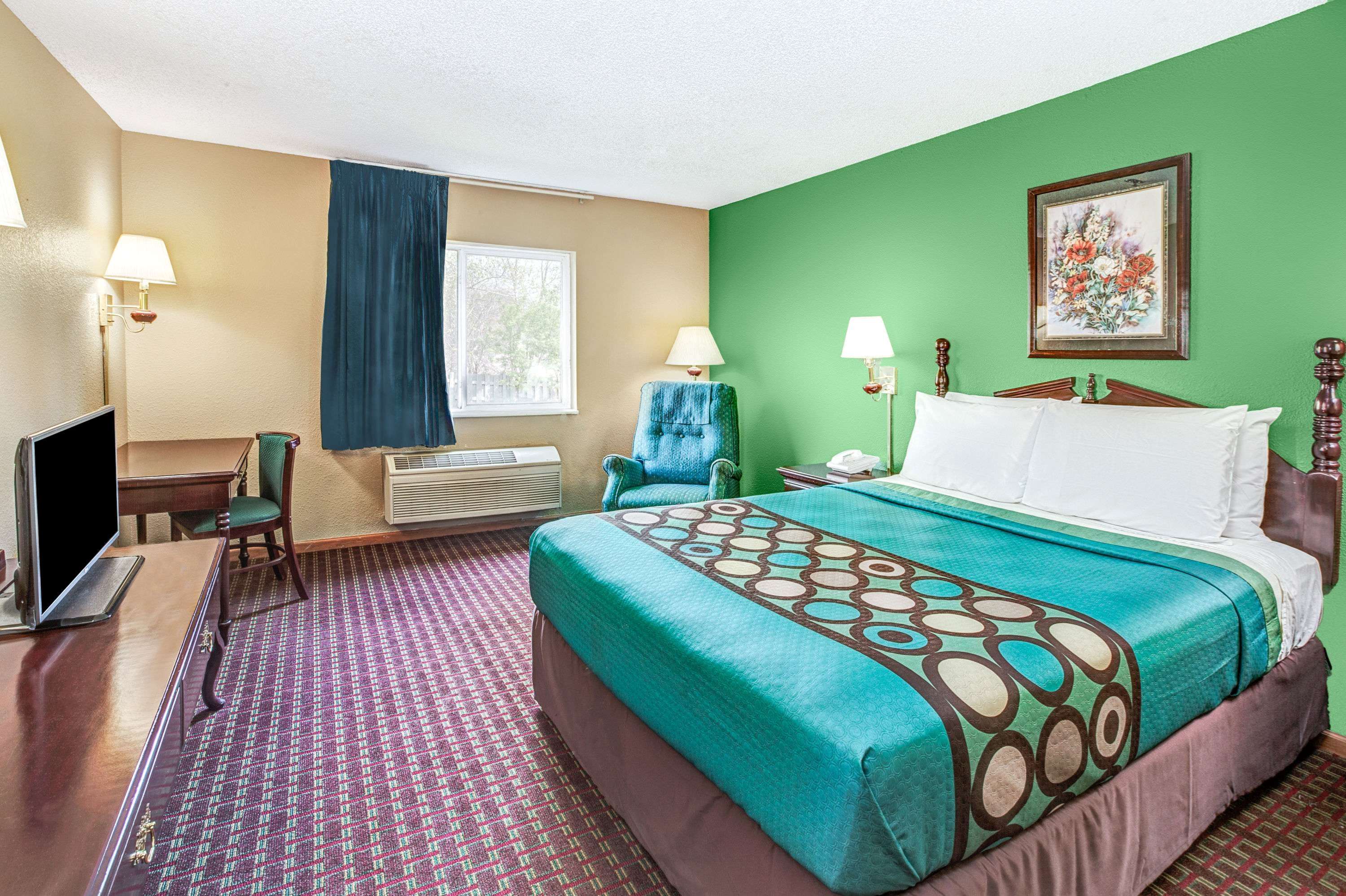 Super 8 by Wyndham McHenry