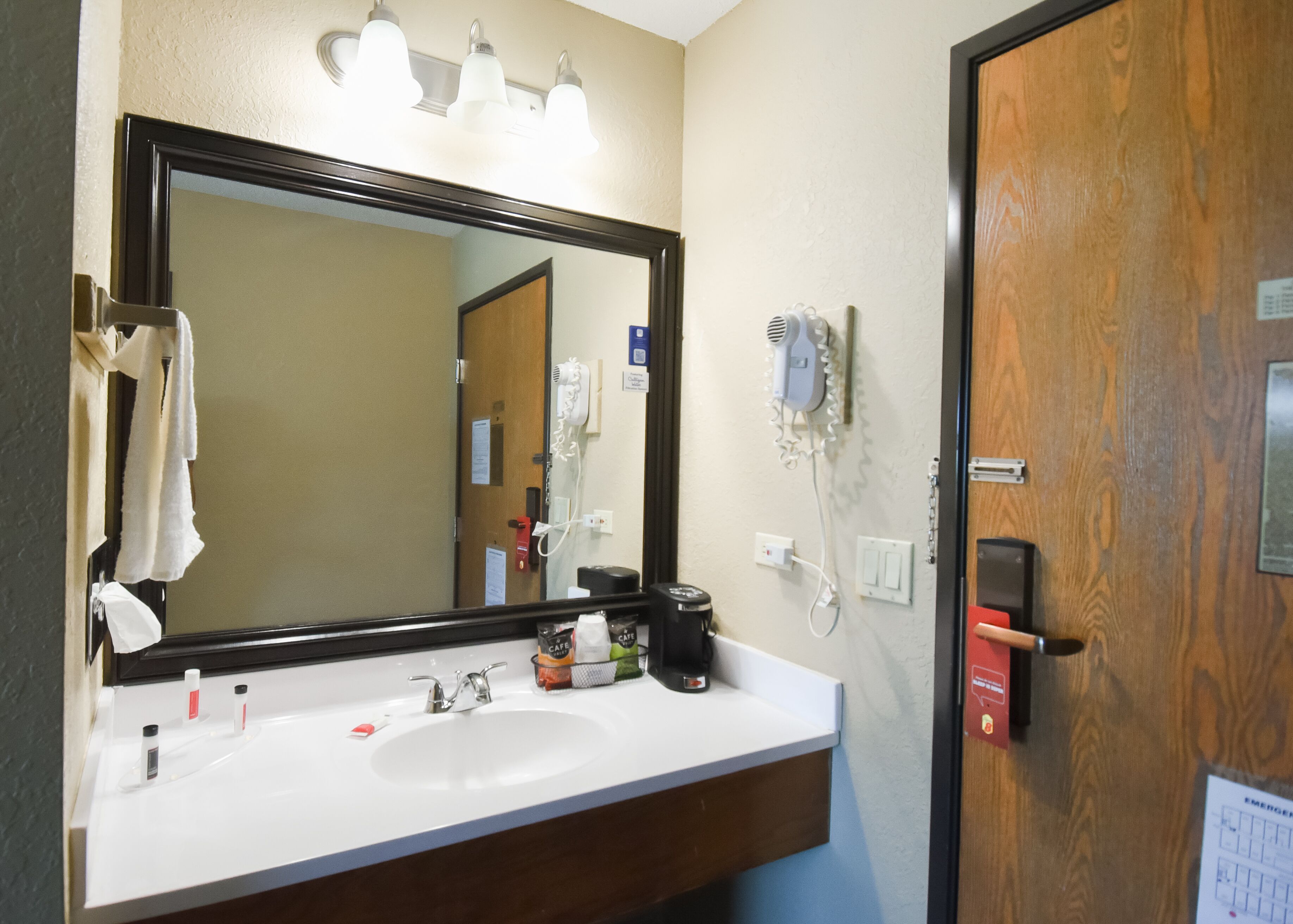 Super 8 by Wyndham McLean/Bloomington SW