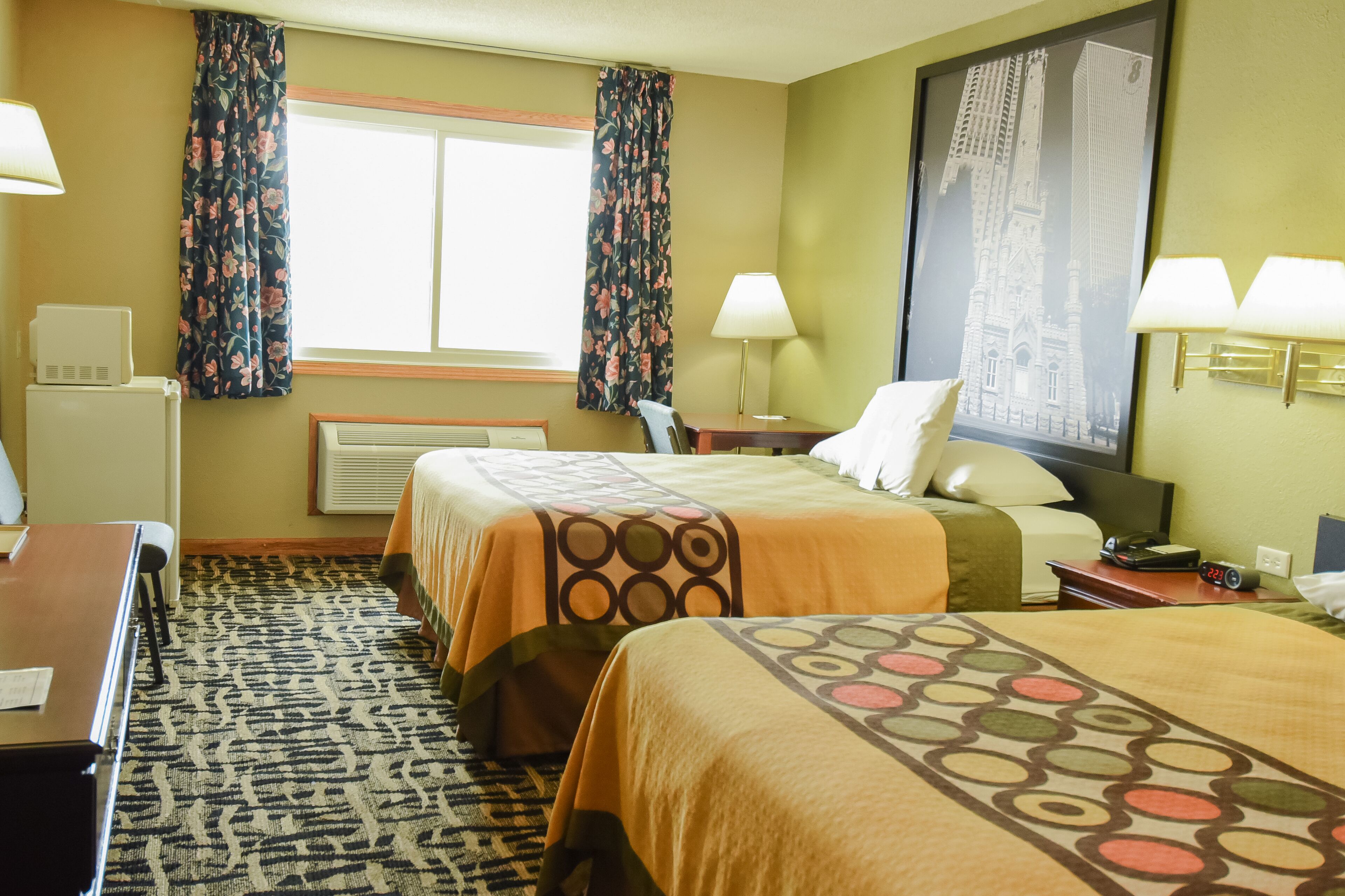 Super 8 by Wyndham McLean/Bloomington SW