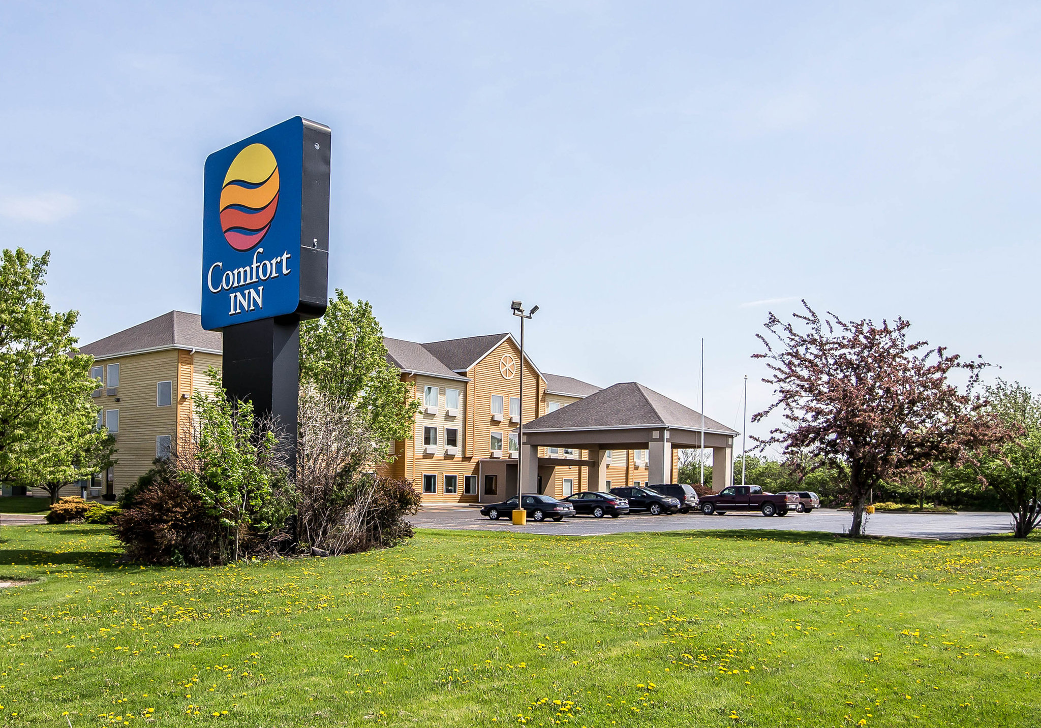 Quality Inn & Suites Mendota Near I-39