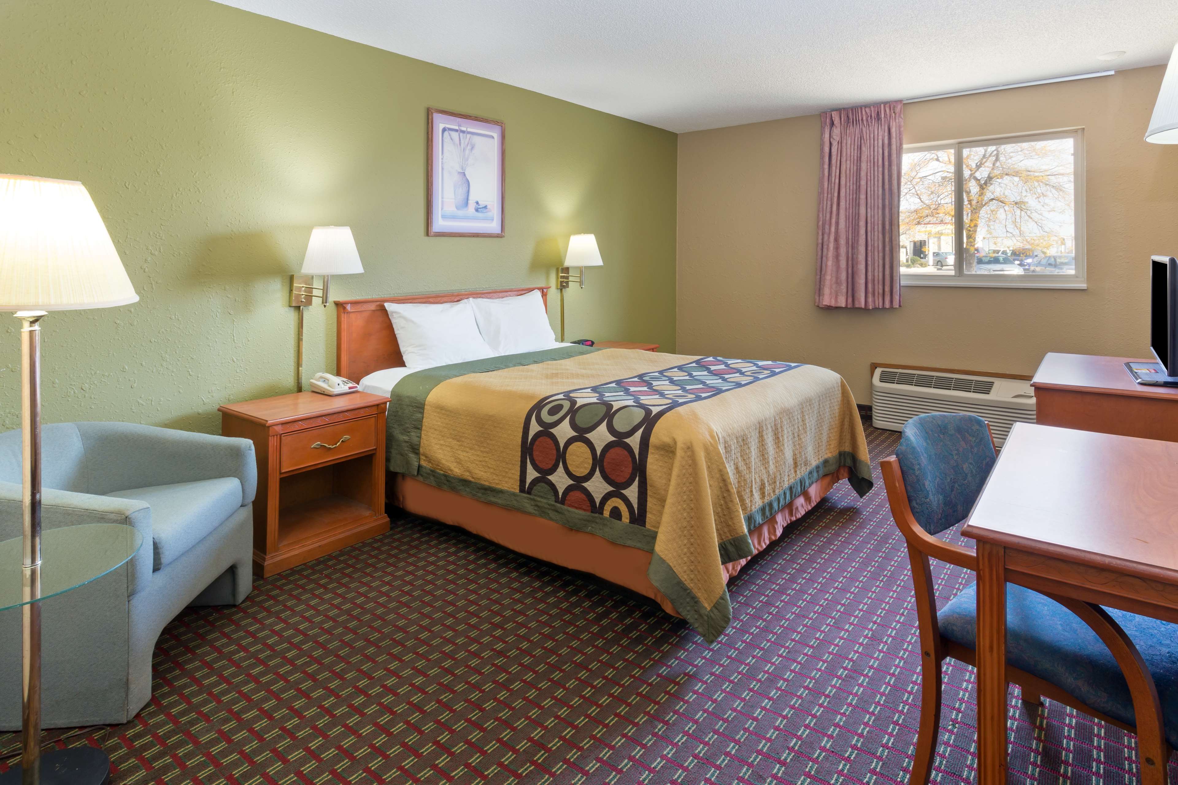 Super 8 by Wyndham Mendota