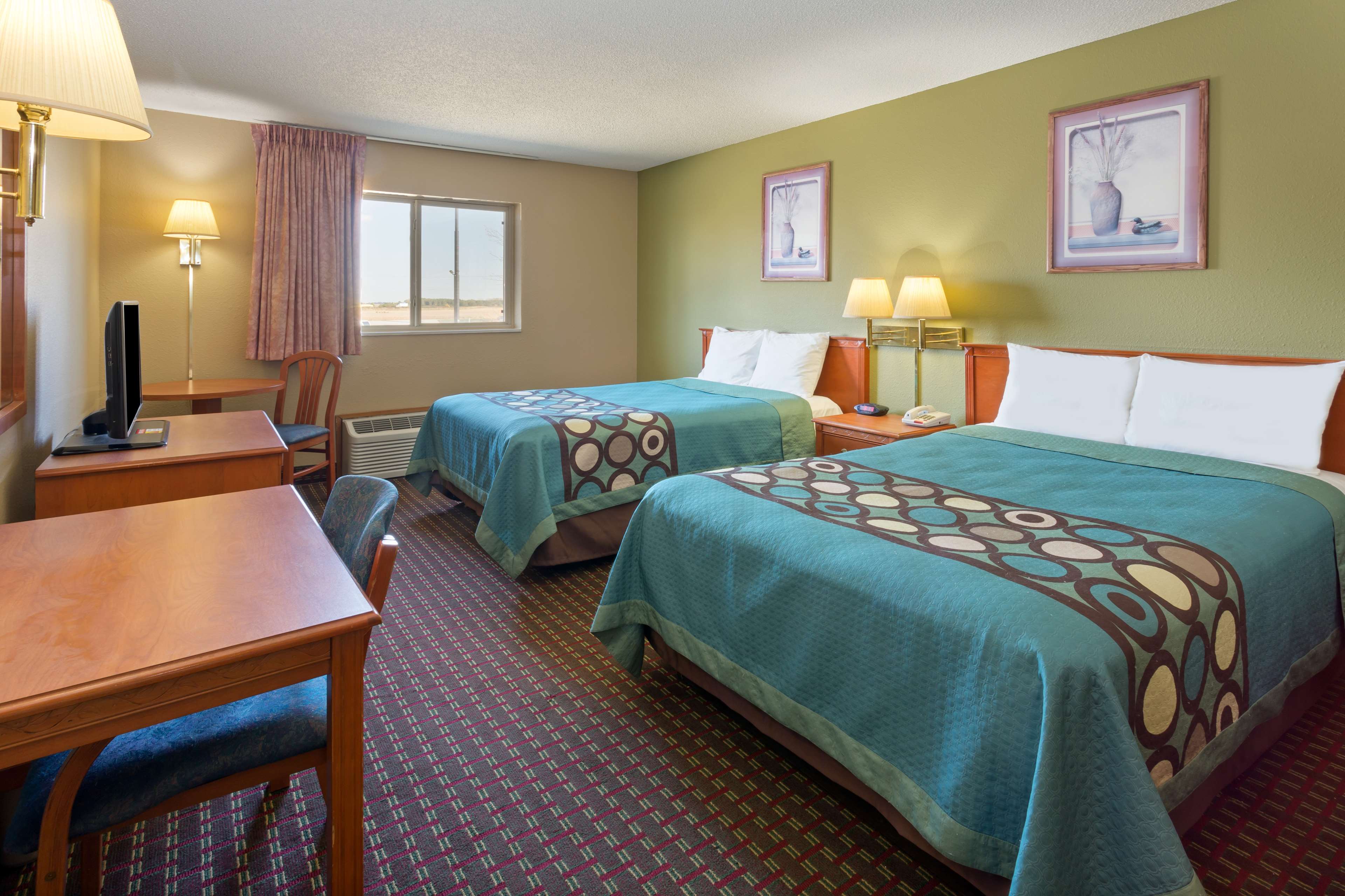 Super 8 by Wyndham Mendota