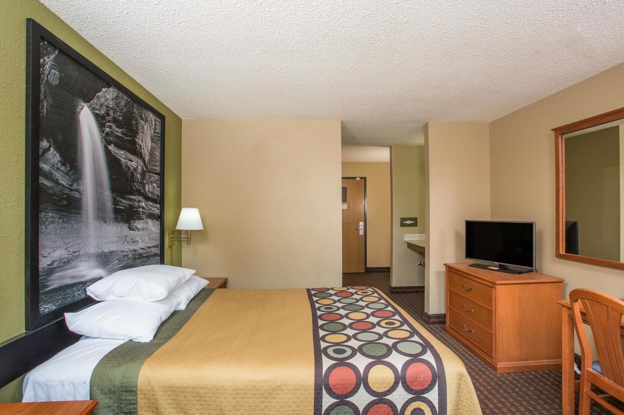 Super 8 by Wyndham Mendota
