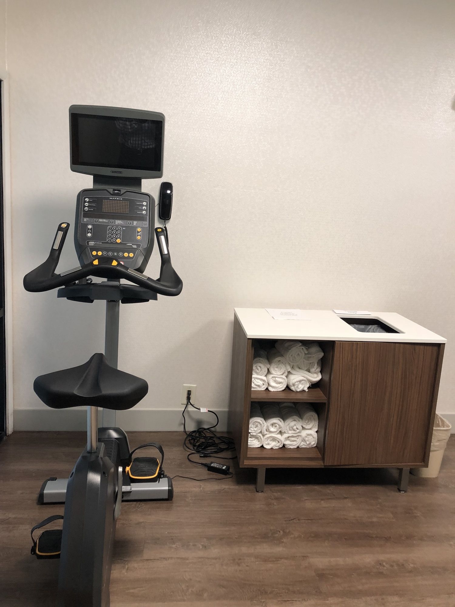 Holiday Inn Express Metropolis