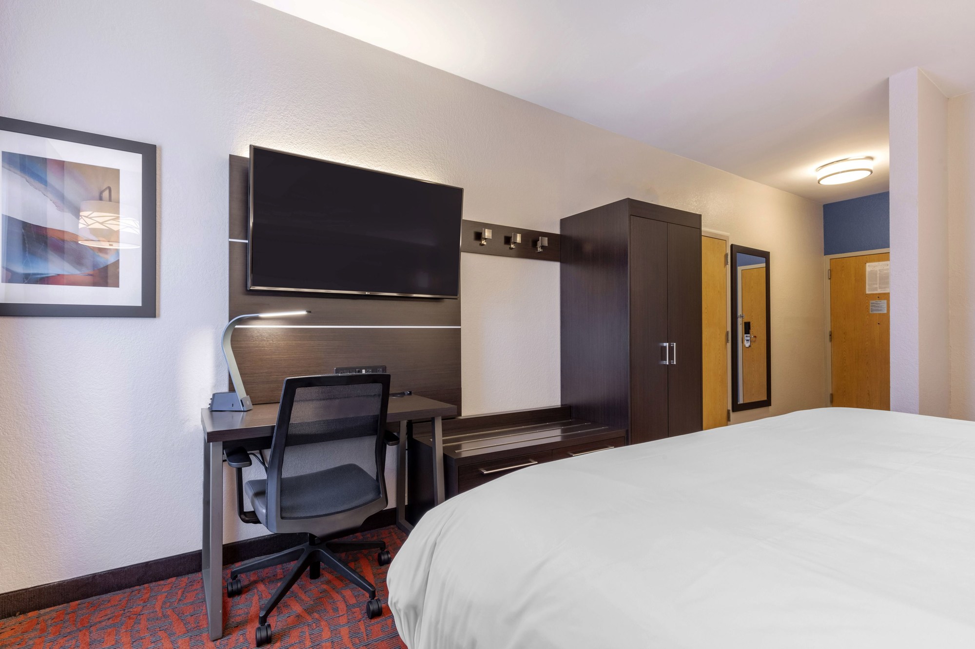 Holiday Inn Express Metropolis