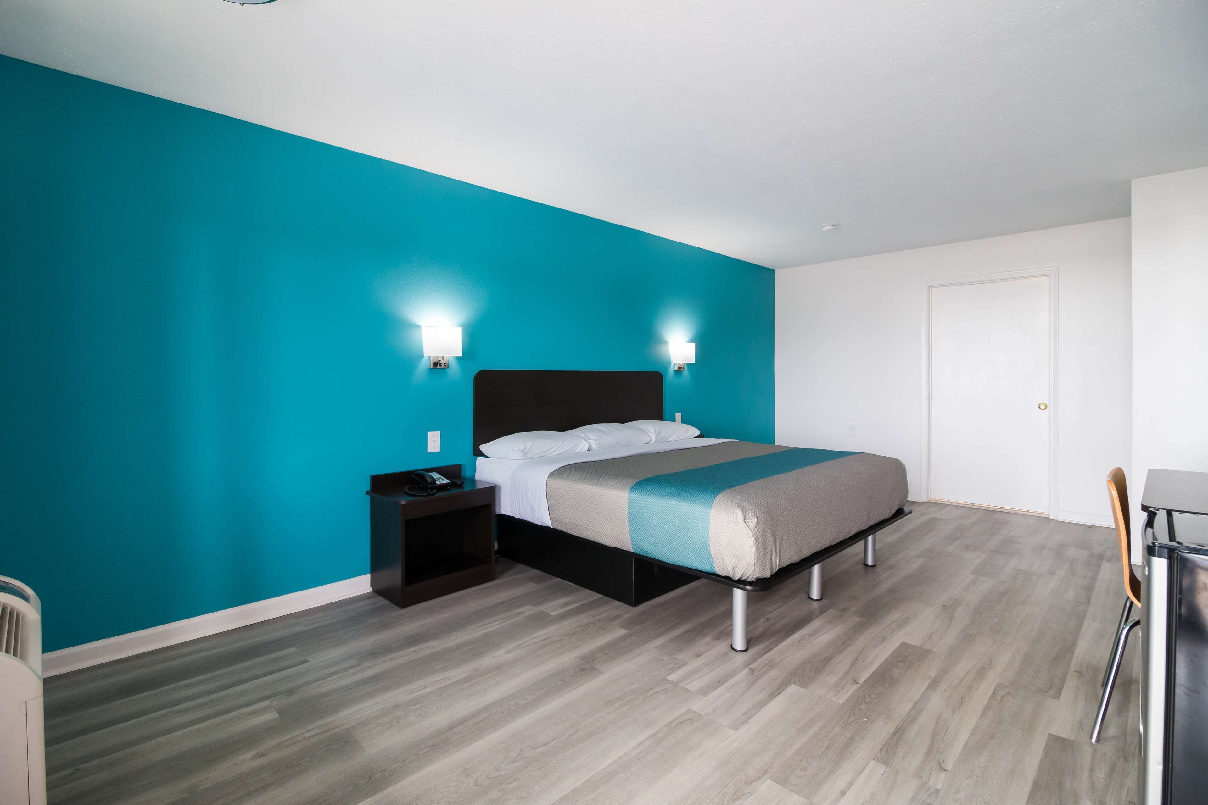 Motel 6 Metropolis, IL