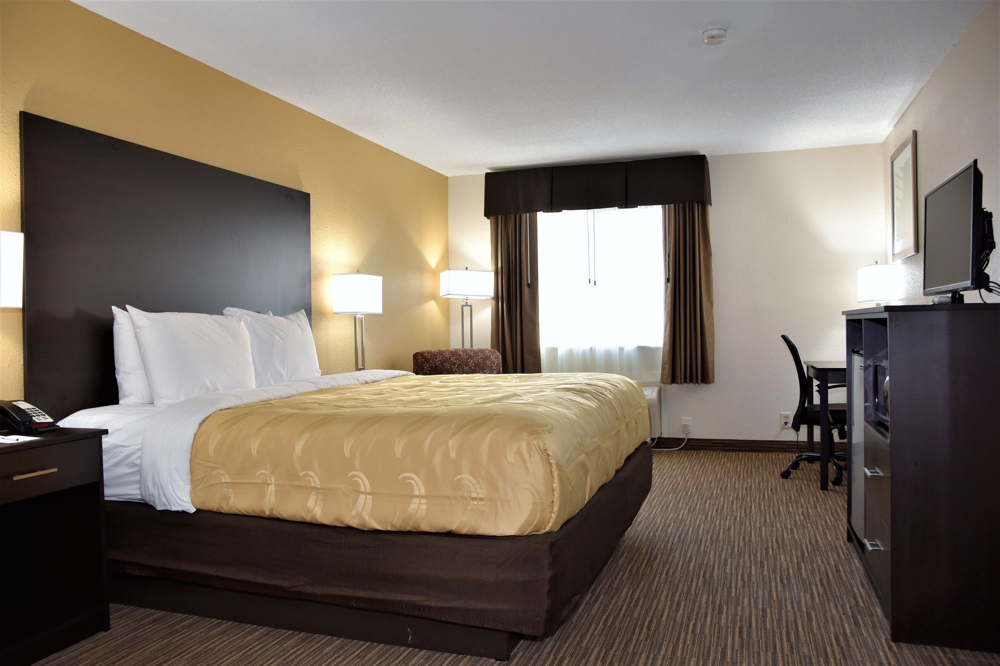 Quality Inn & Suites