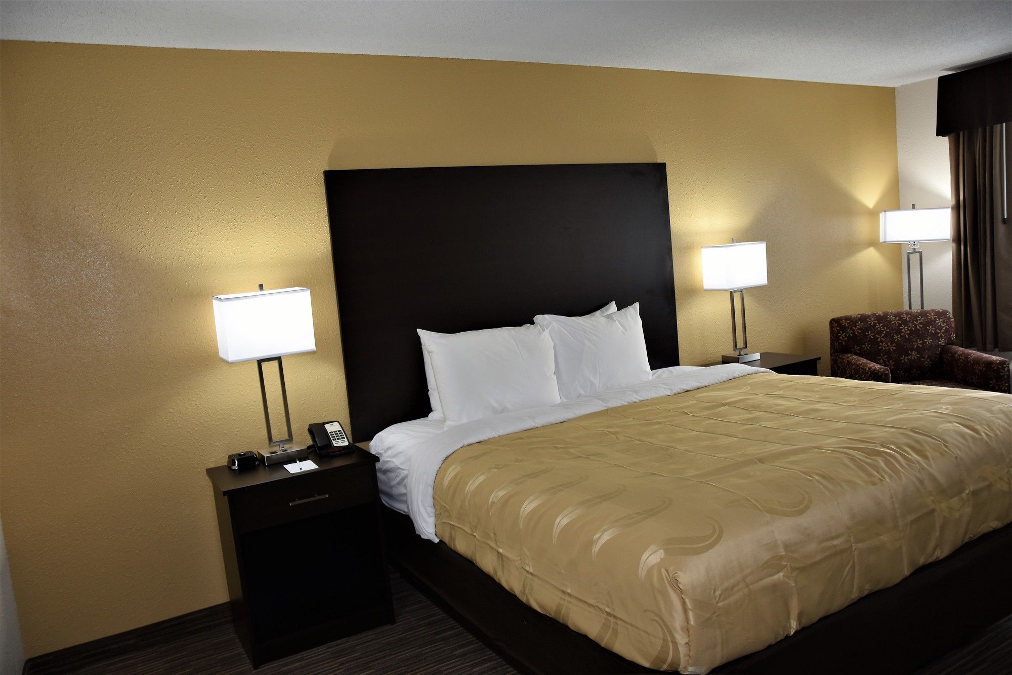 Quality Inn & Suites