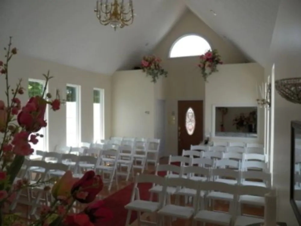 Summers Riverview Mansion Bed And Breakfast