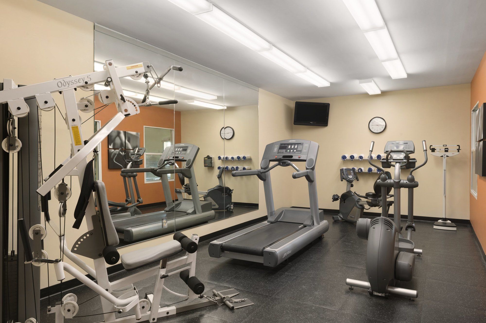 Country Inn & Suites by Radisson, Moline Airport, IL