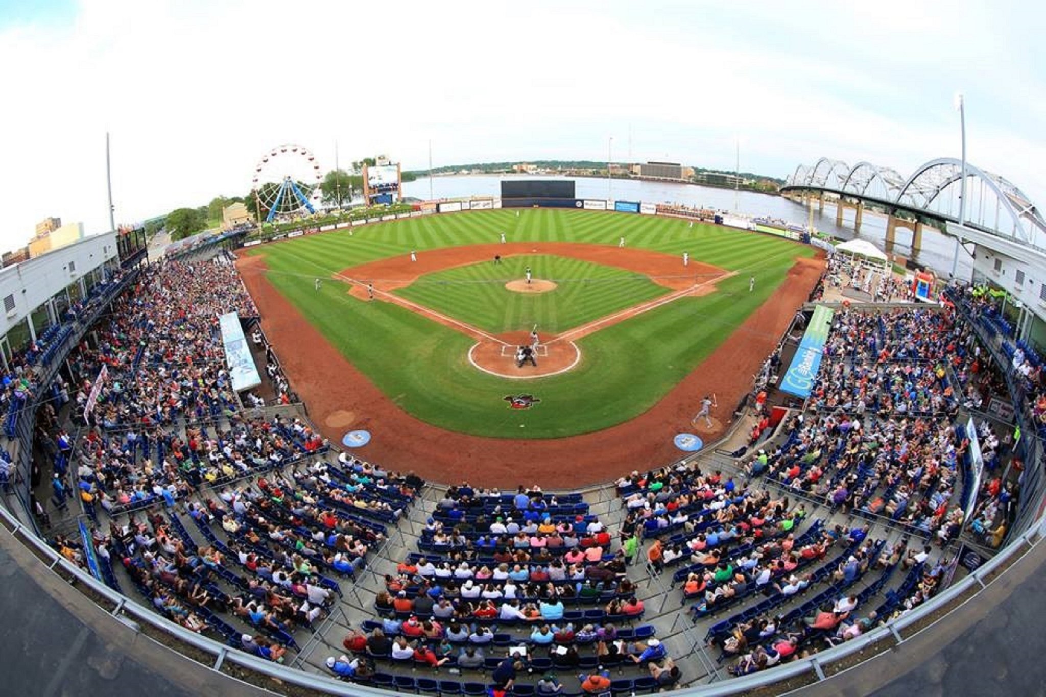 Holiday Inn Express Moline - Quad Cities