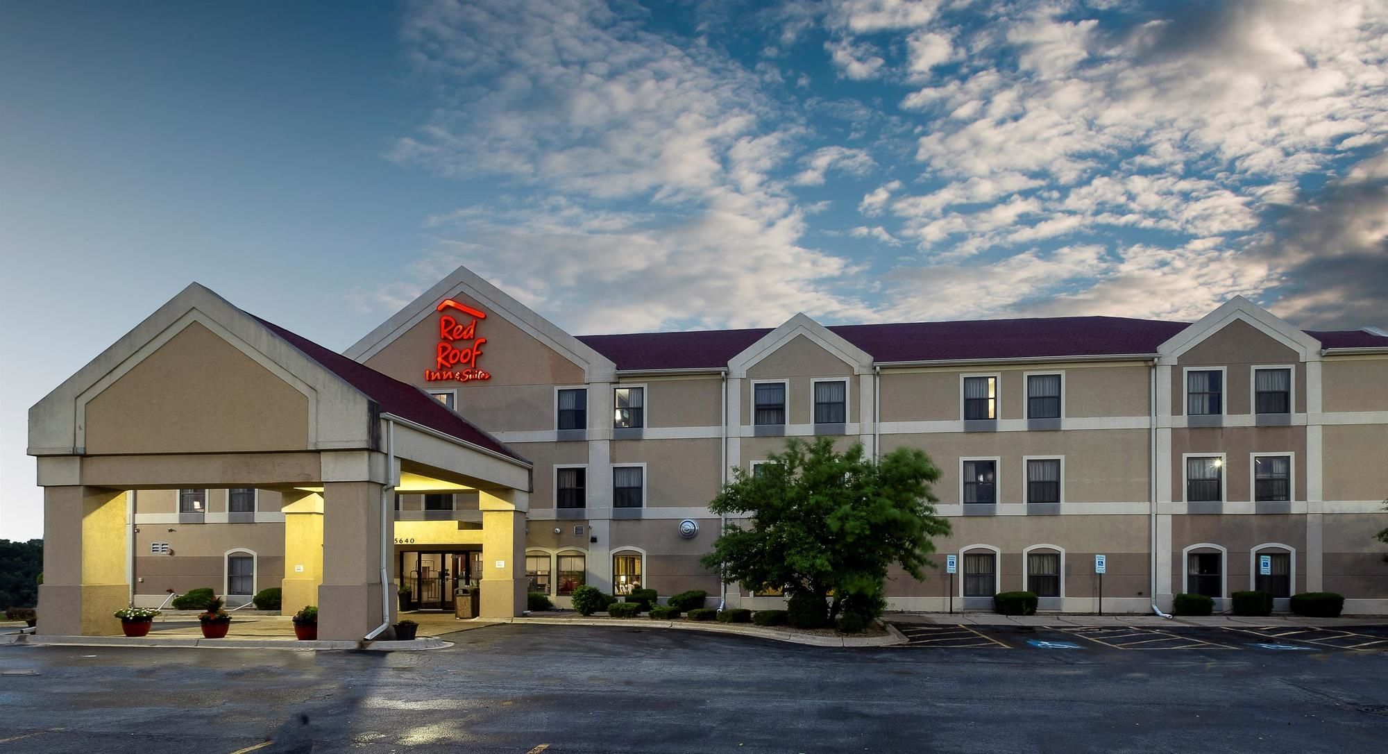 Red Roof Inn & Suites Monee