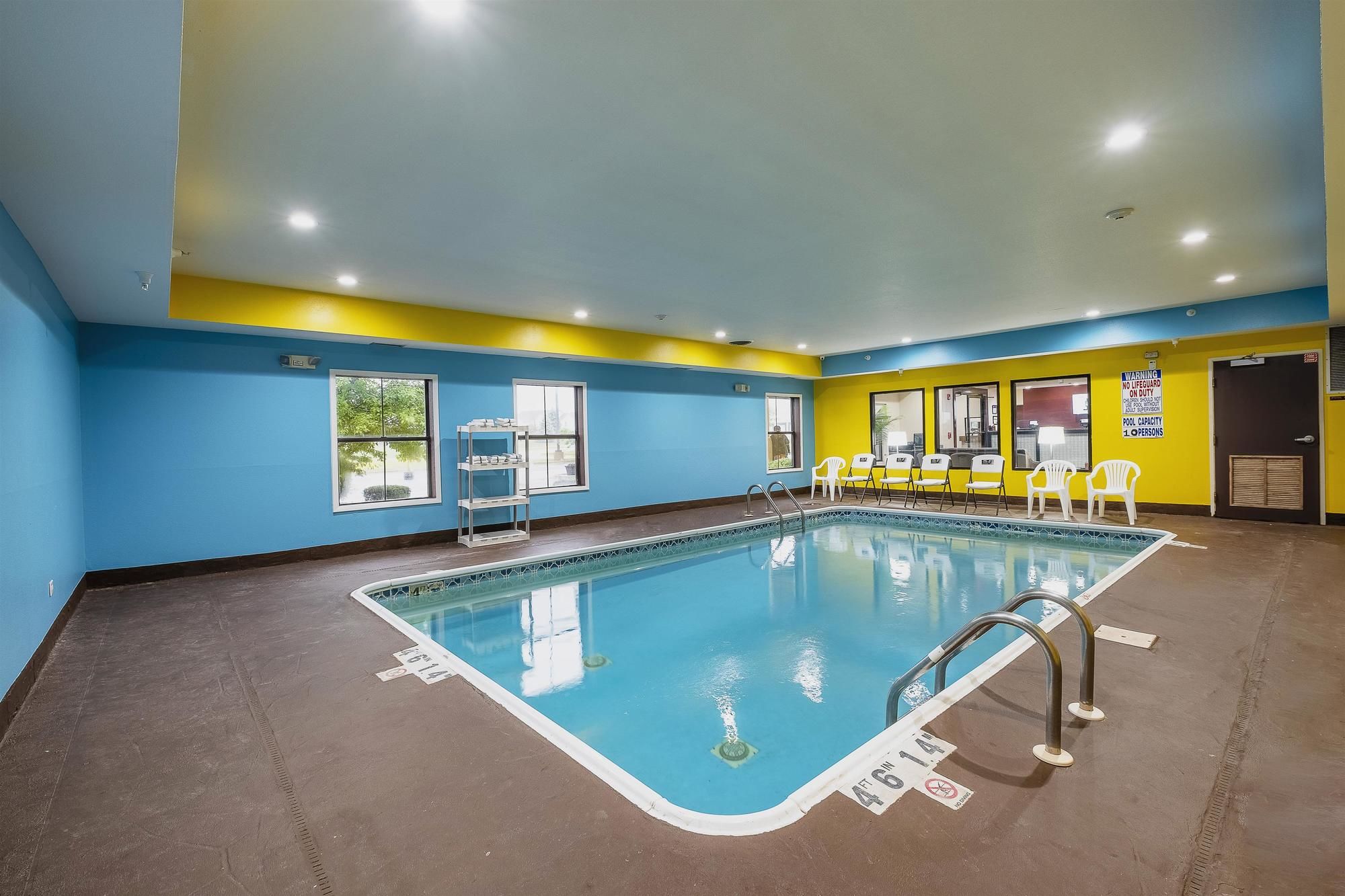 Red Roof Inn & Suites Monee