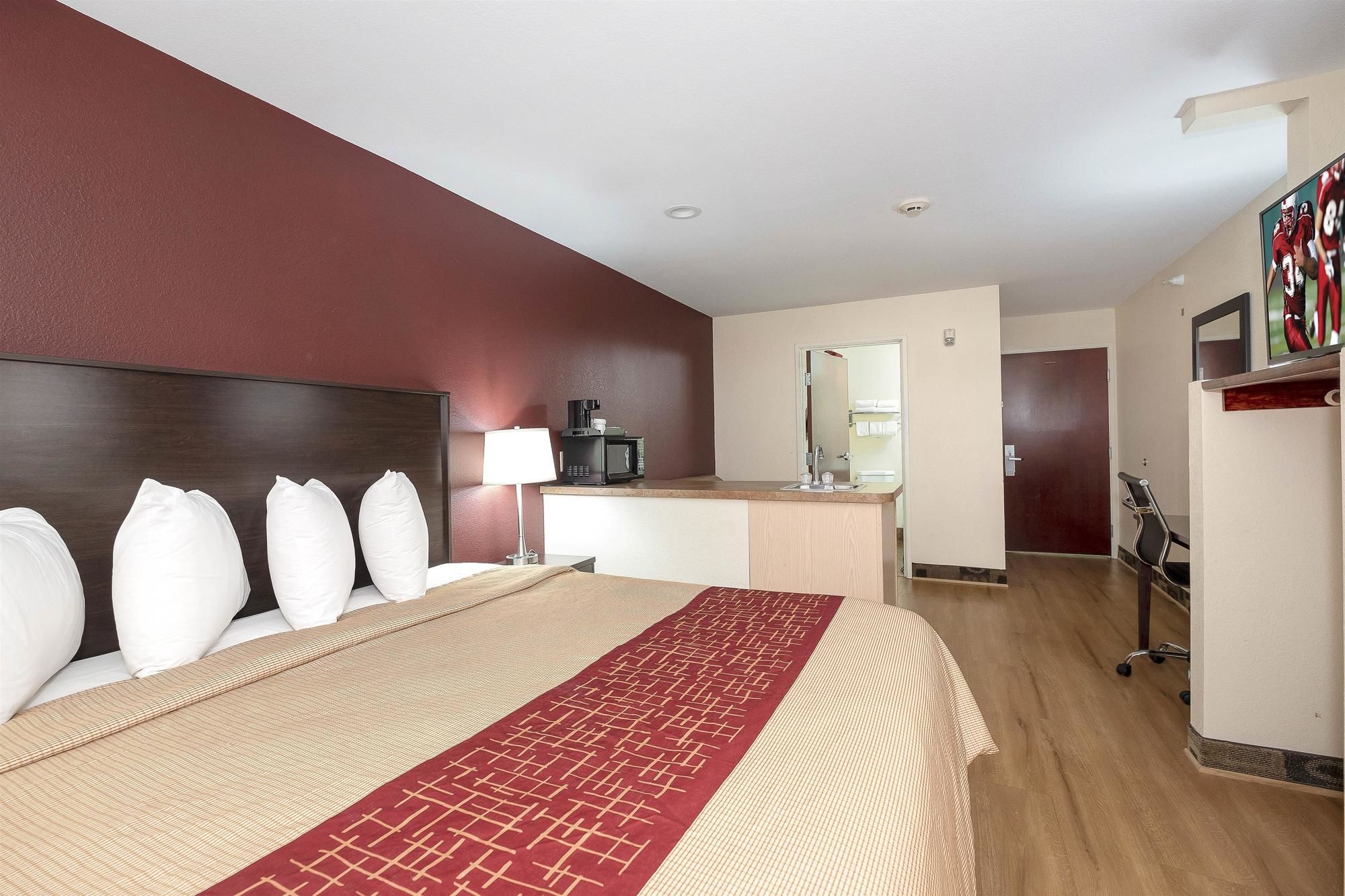 Red Roof Inn & Suites Monee