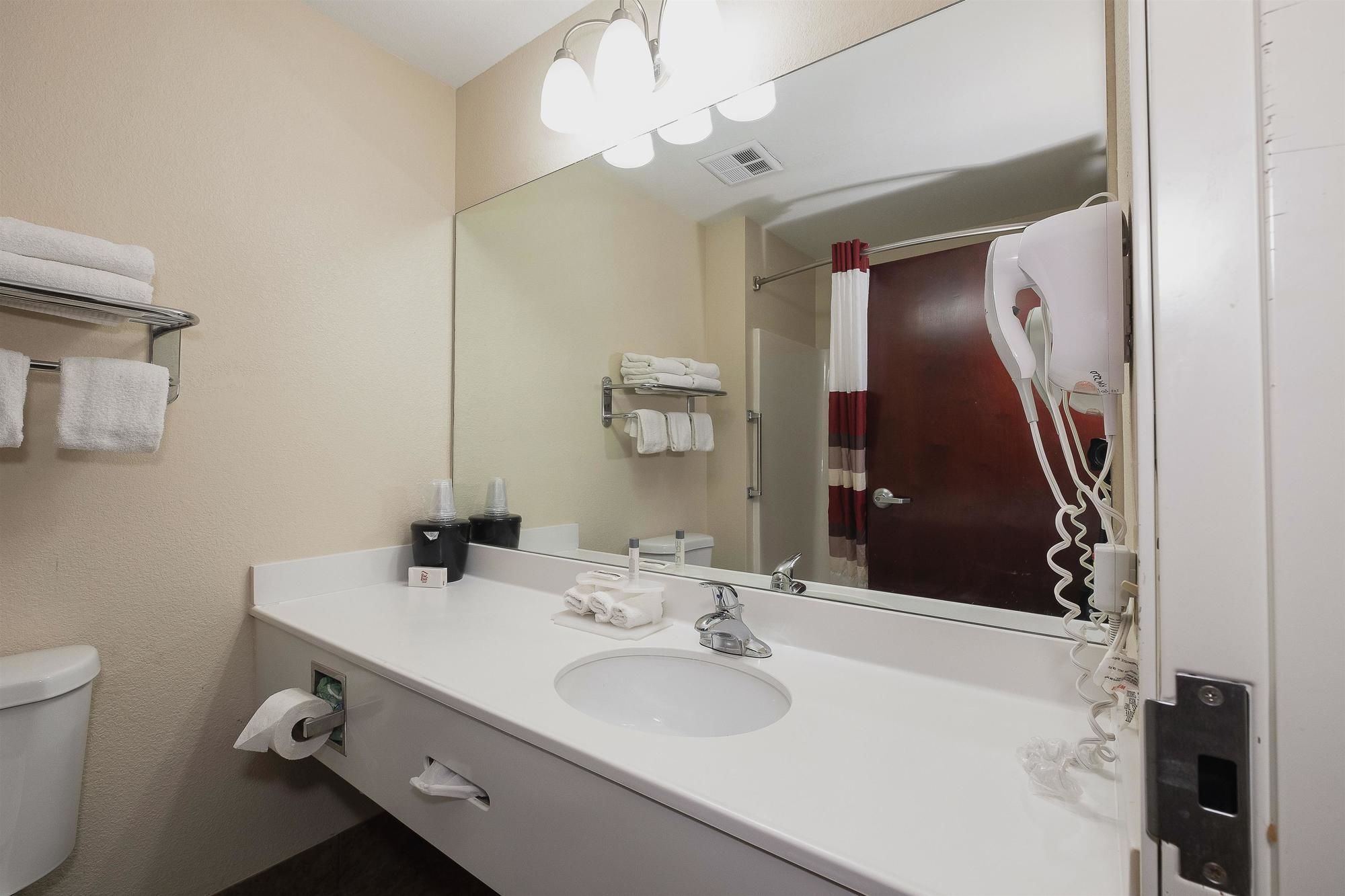 Red Roof Inn & Suites Monee