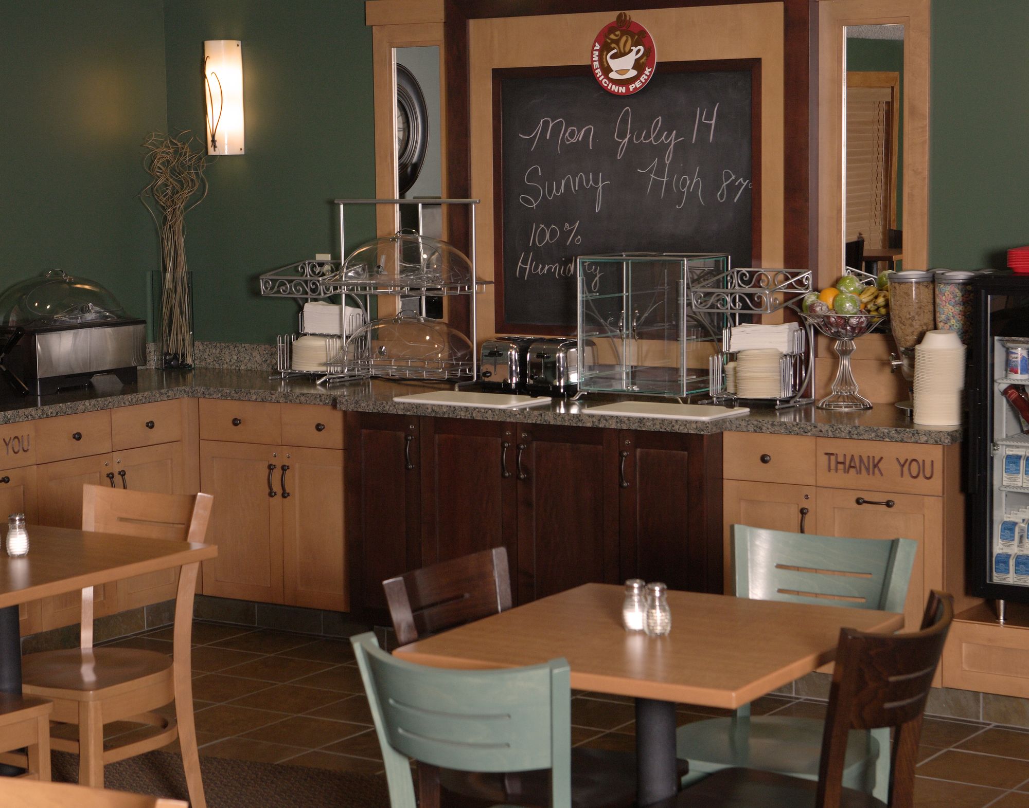 AmericInn by Wyndham Monmouth