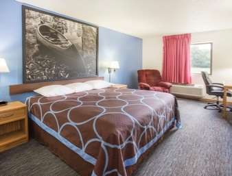 Super 8 by Wyndham Monmouth IL
