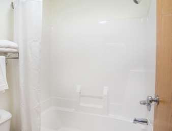 Super 8 by Wyndham Monmouth IL