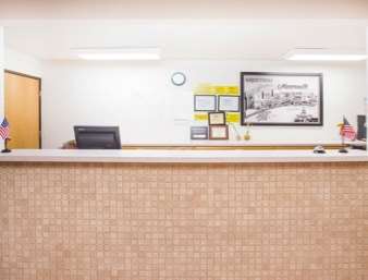 Super 8 by Wyndham Monmouth IL