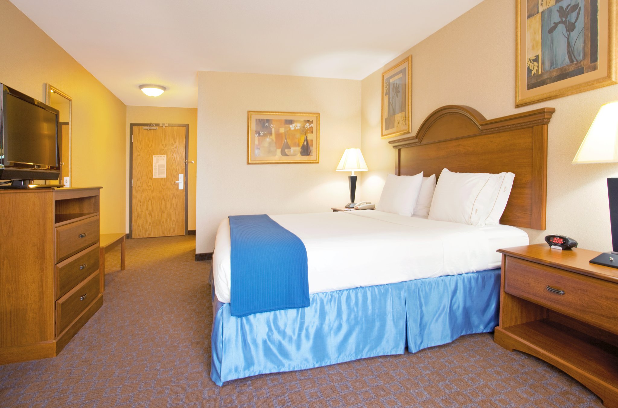 Holiday Inn Express Hotel & Suites Morris