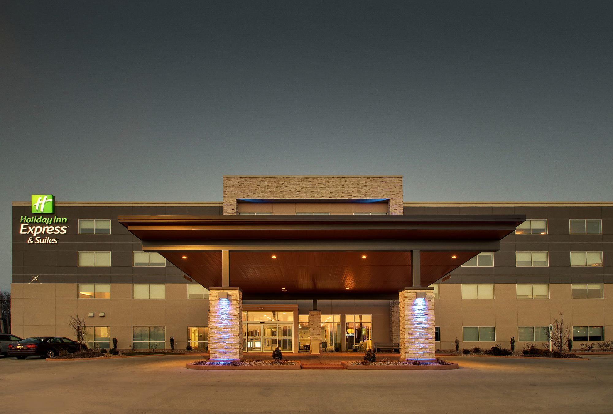 Holiday Inn Express & Suites MOUNT VERNON