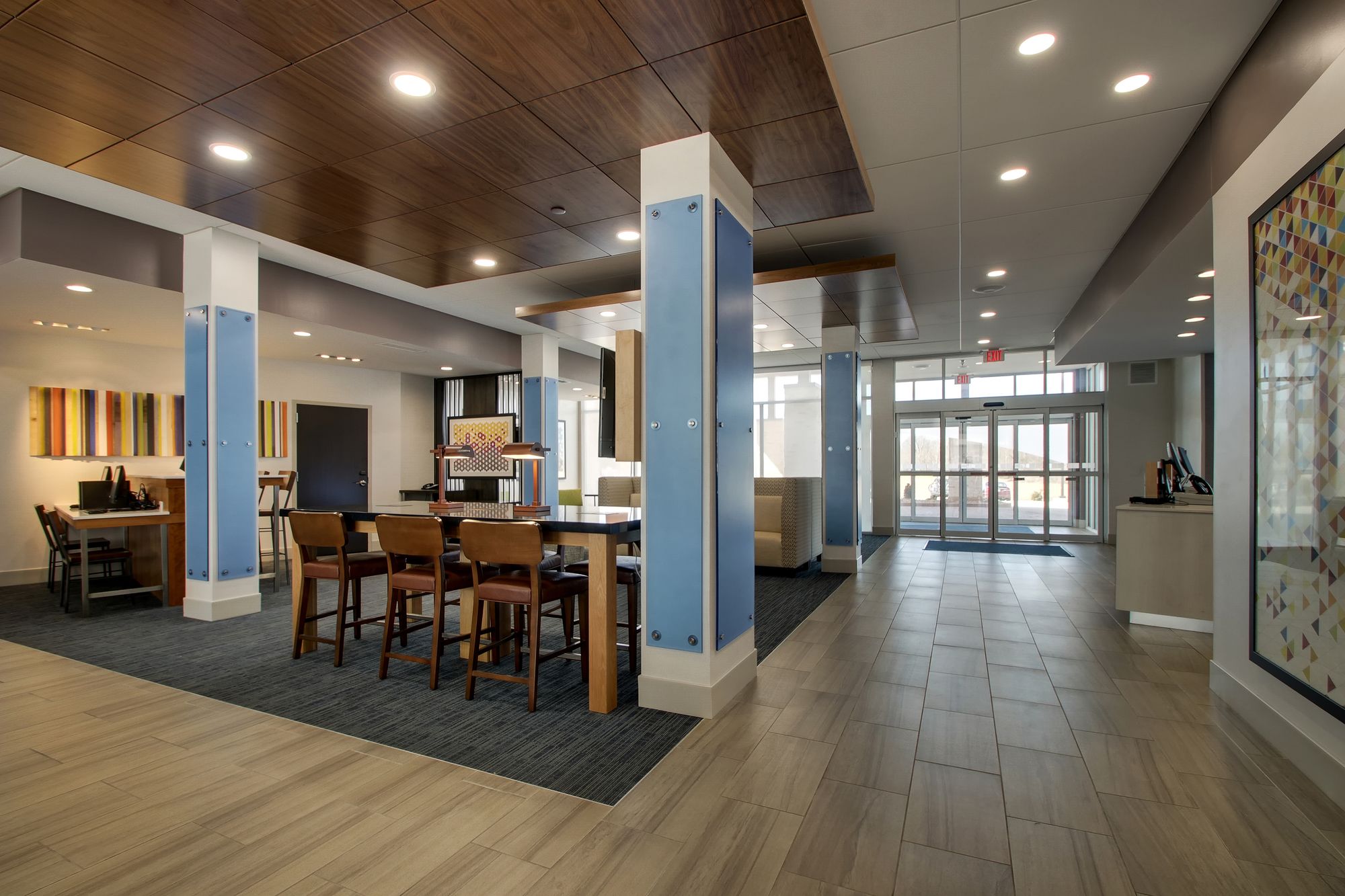 Holiday Inn Express & Suites MOUNT VERNON