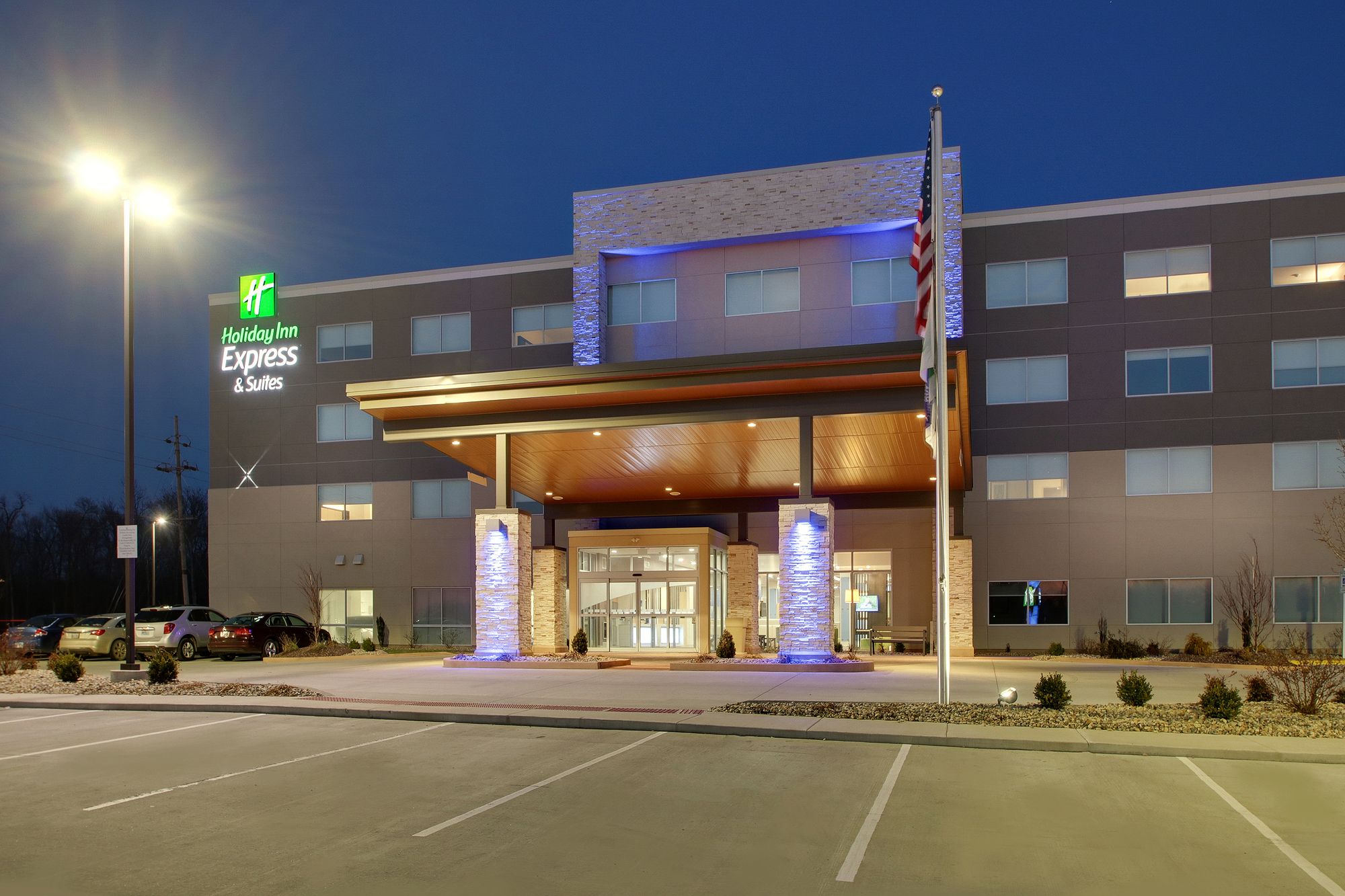 Holiday Inn Express & Suites MOUNT VERNON