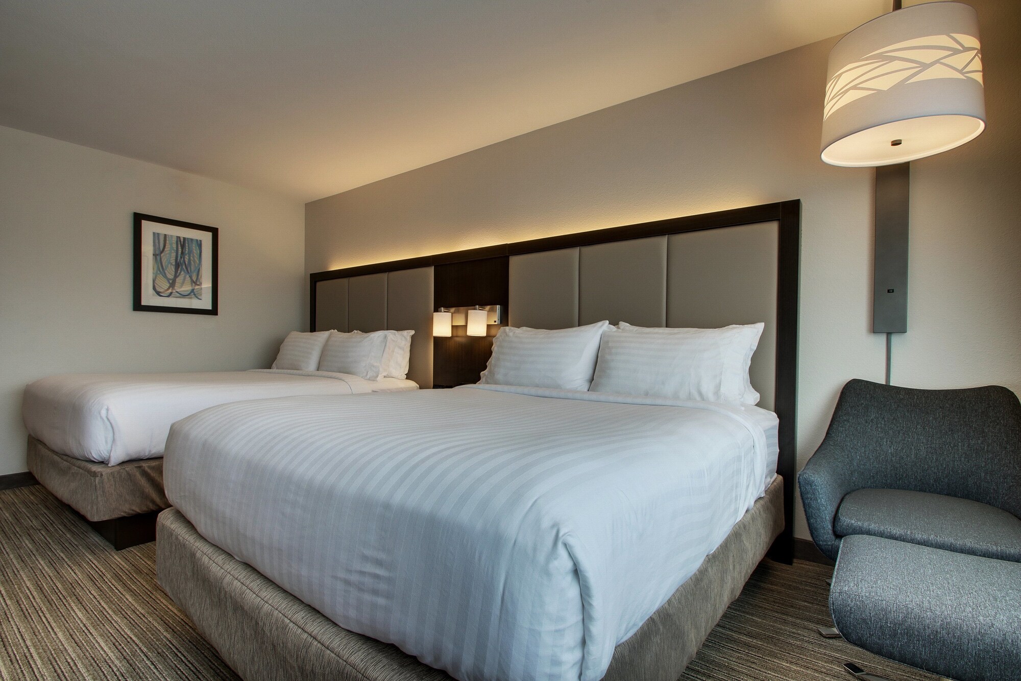 Holiday Inn Express & Suites MOUNT VERNON