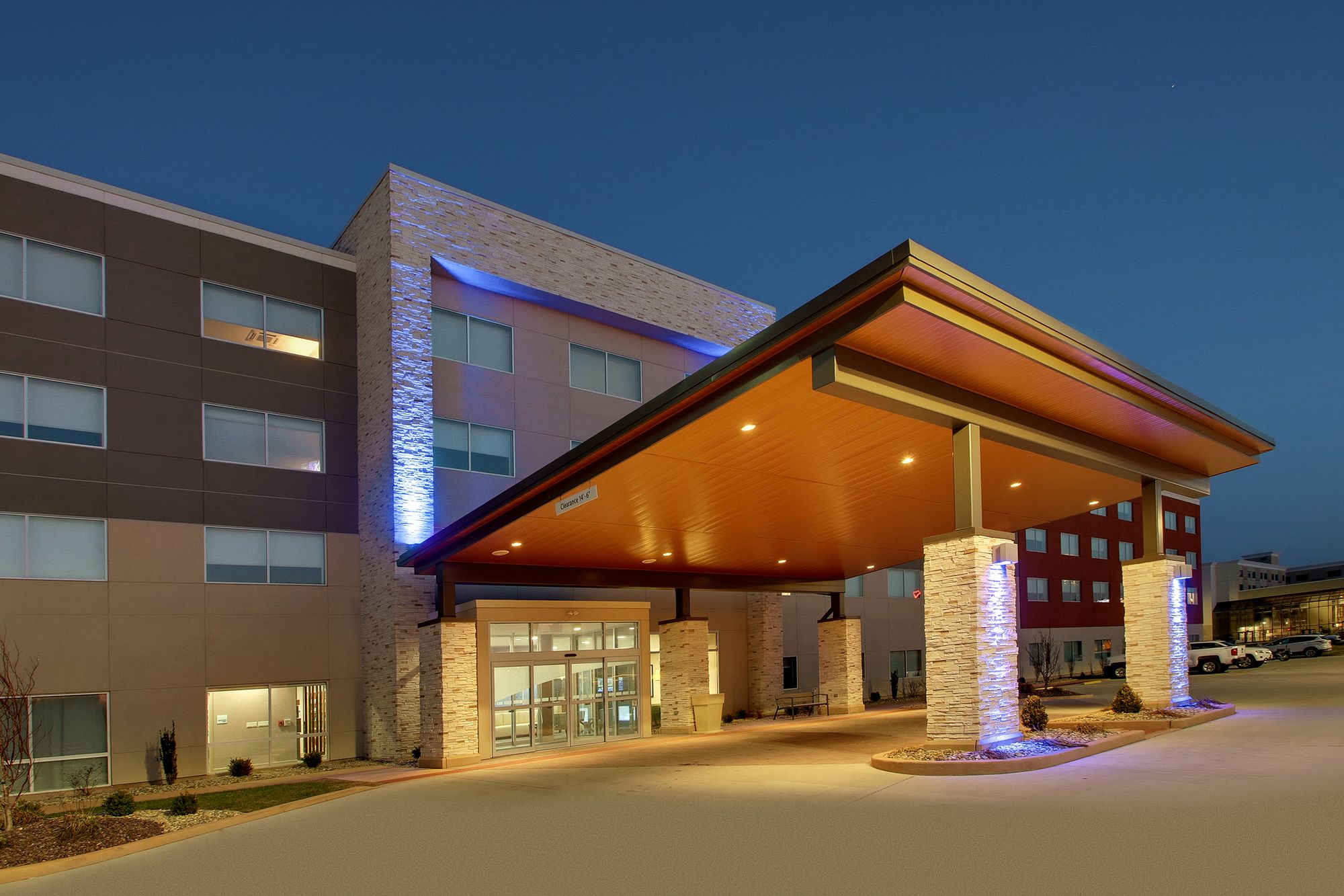 Holiday Inn Express & Suites MOUNT VERNON