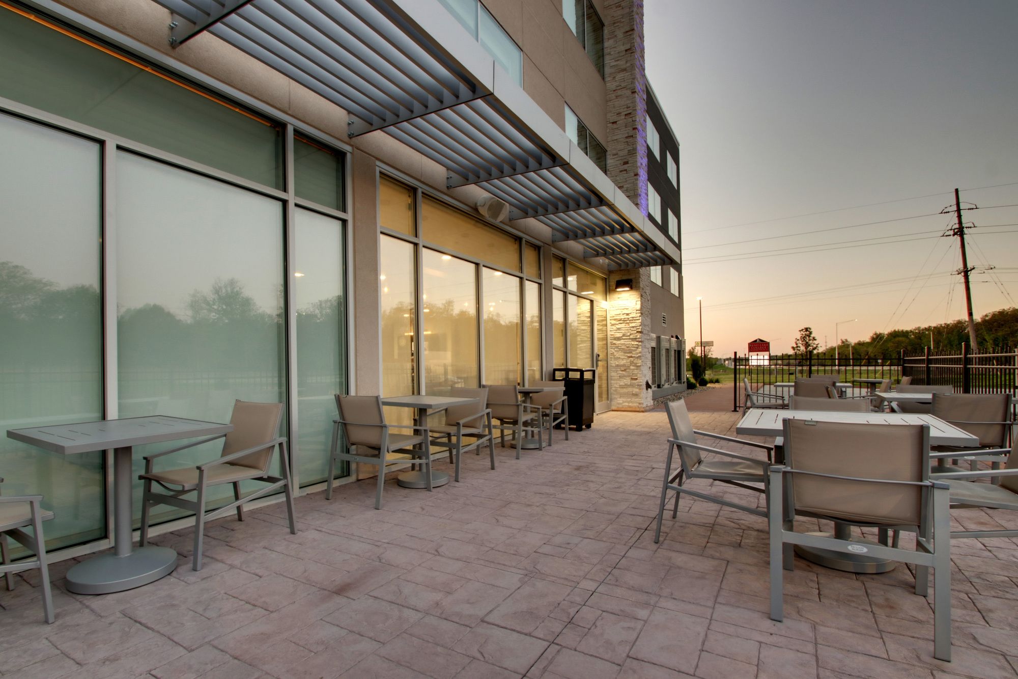 Holiday Inn Express & Suites MOUNT VERNON